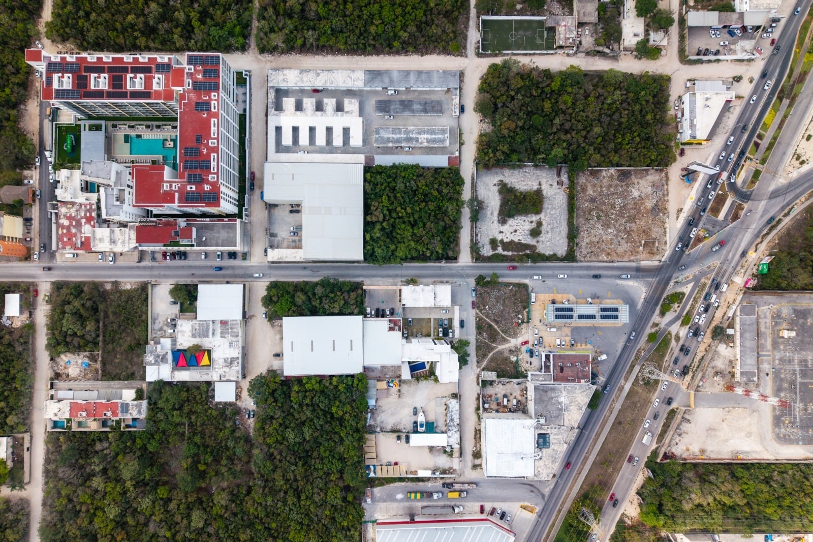 Aguakan pone en marcha obra en Av. Colegios en Cancún con inversión superior a 21 mdp