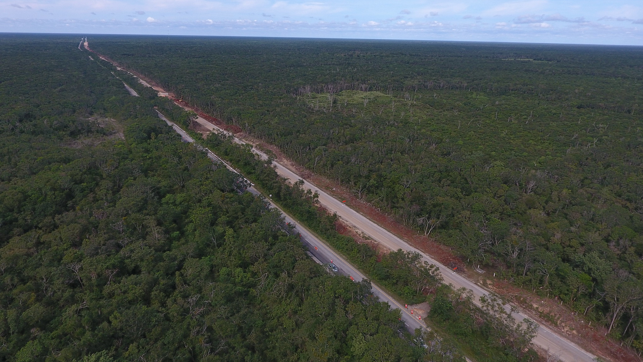 En 2023 se inaugurarán el Tren Maya y el aeropuerto de Tulum: AMLO