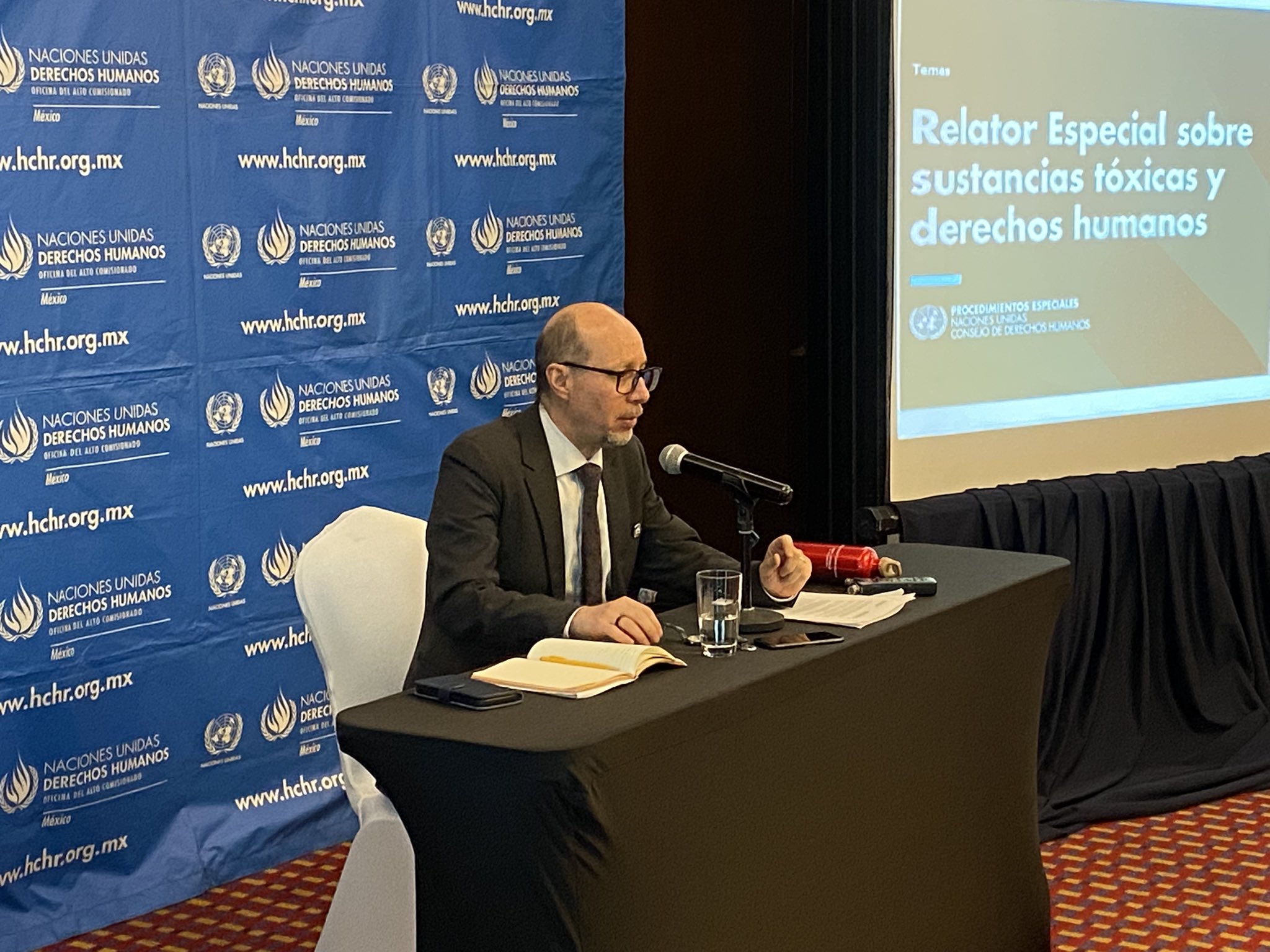 Relator de la ONU respalda lucha contra granjas y plaguicidas en Yucatán 