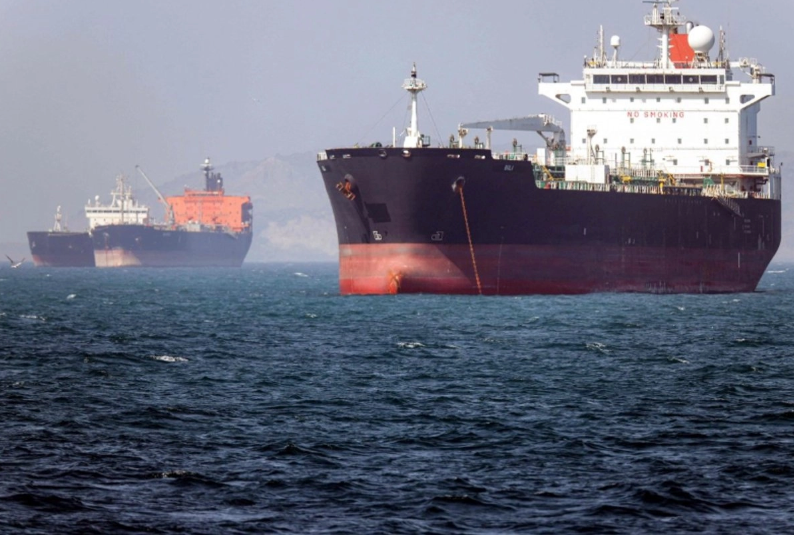 ONU alista evacuación de 11 mil marinos varados en Ormuz
