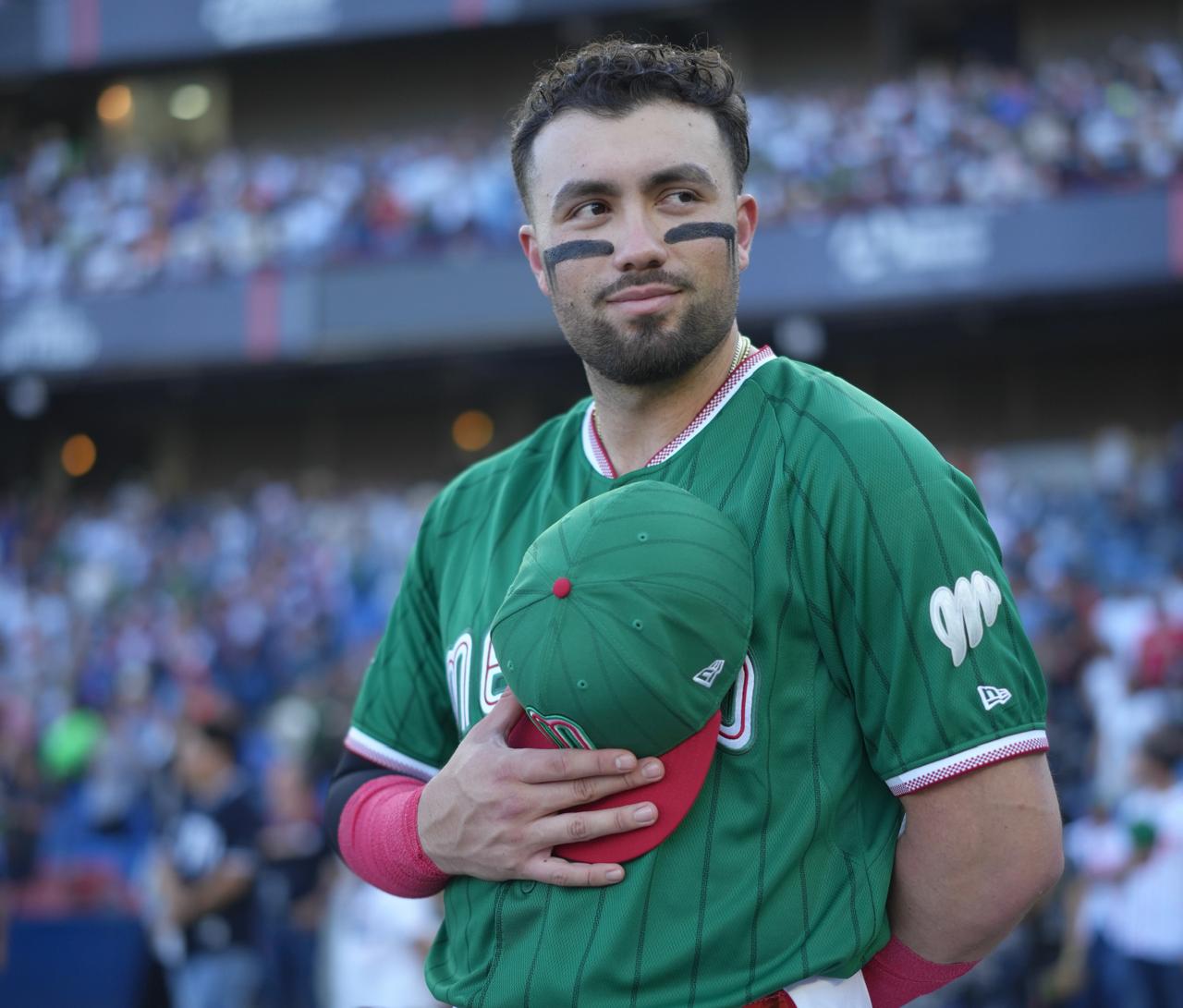 Julián Ornelas, jardinero izquierdo de los Diablos, es distinguido como Defensivo del Año de la LMB