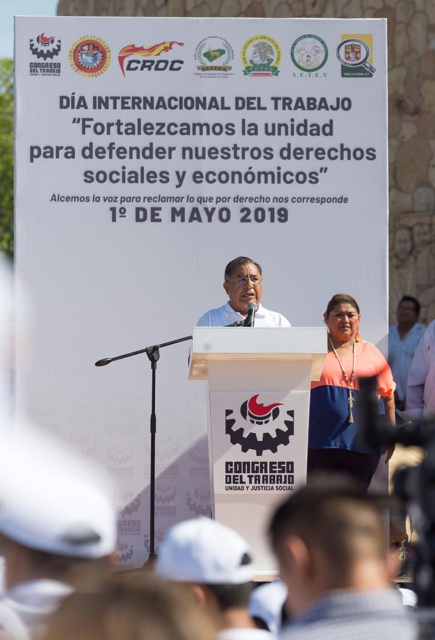 Primero, trabajo a los mexicanos, insta Pedro Oxté