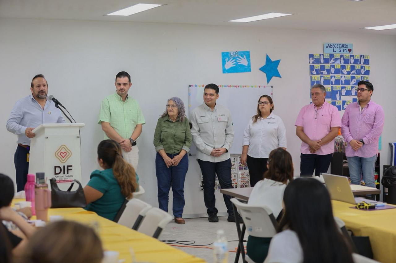 DIF Playa del Carmen capacita a profesionales para dar atención integral a niñeces con autismo