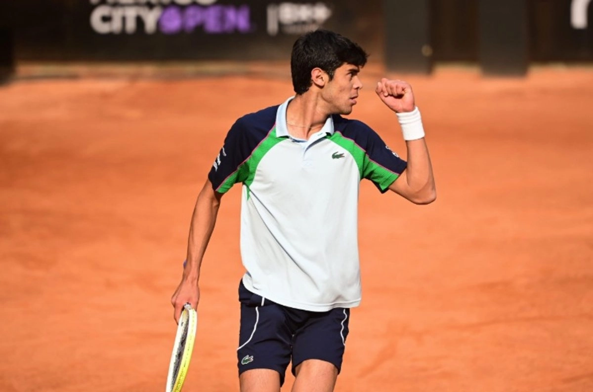 Rodrigo Pacheco, por su boleto a los cuartos de final del Abierto de CDMX; se enfrenta al esloveno Artnak