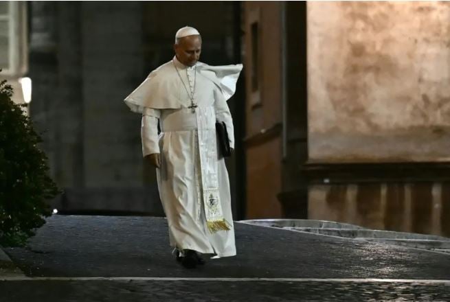 ''La guerra vuelve a estar de moda y el entusiasmo bélico se extiende'', denuncia León XIV