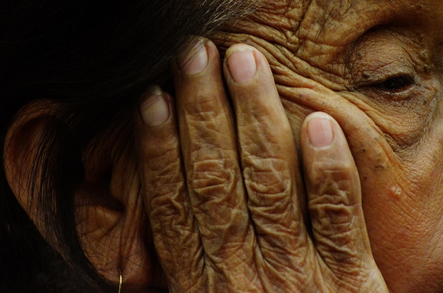 Parteras comparten experiencias en coloquio