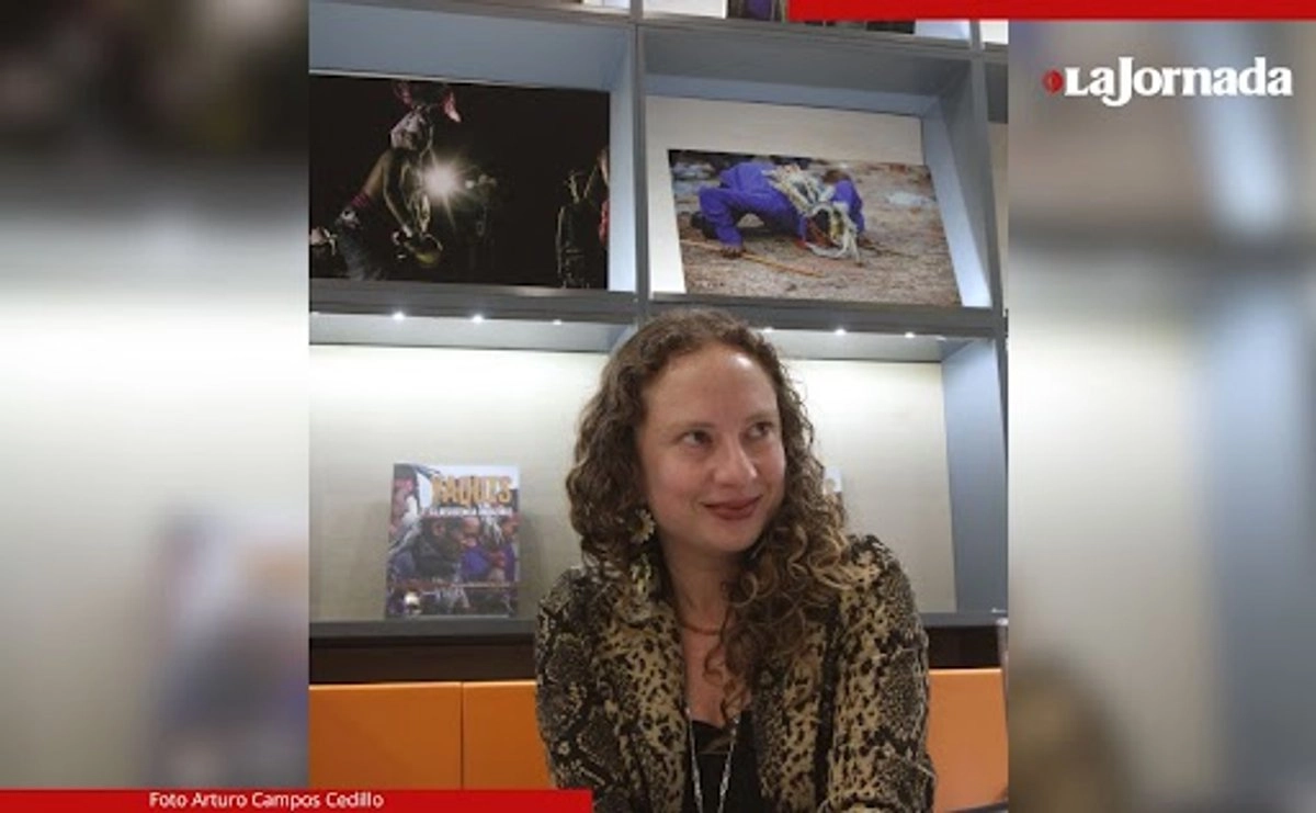 Daliri Oropeza Álvarez presenta 'Yaquis, La resistencia imbatible' en la FIL 2025