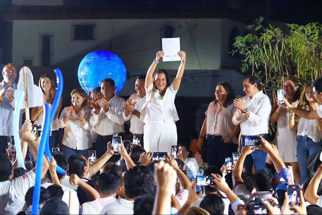 Gracias Mérida: Cecilia Patrón en recibimiento de constancia de acreditación como alcaldesa