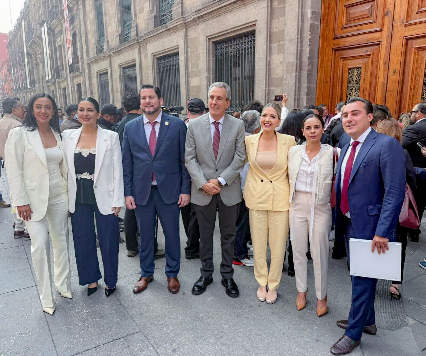 Alcaldesas de Benito Juárez y Playa del Carmen asisten a reunión sobre seguridad con la presidenta Sheinbaum