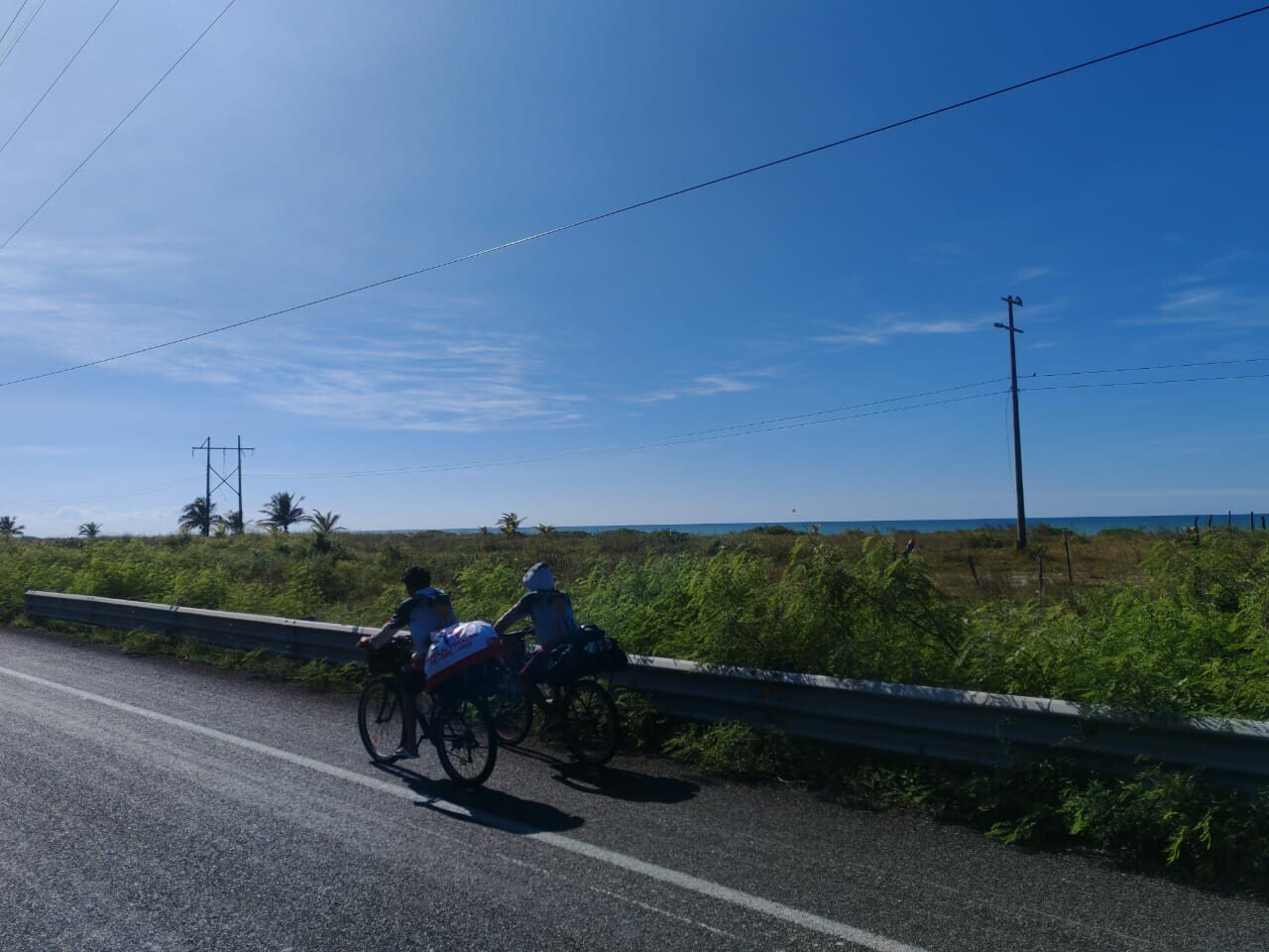 Pasan primeros peregrinos guadalupanos por Carmen