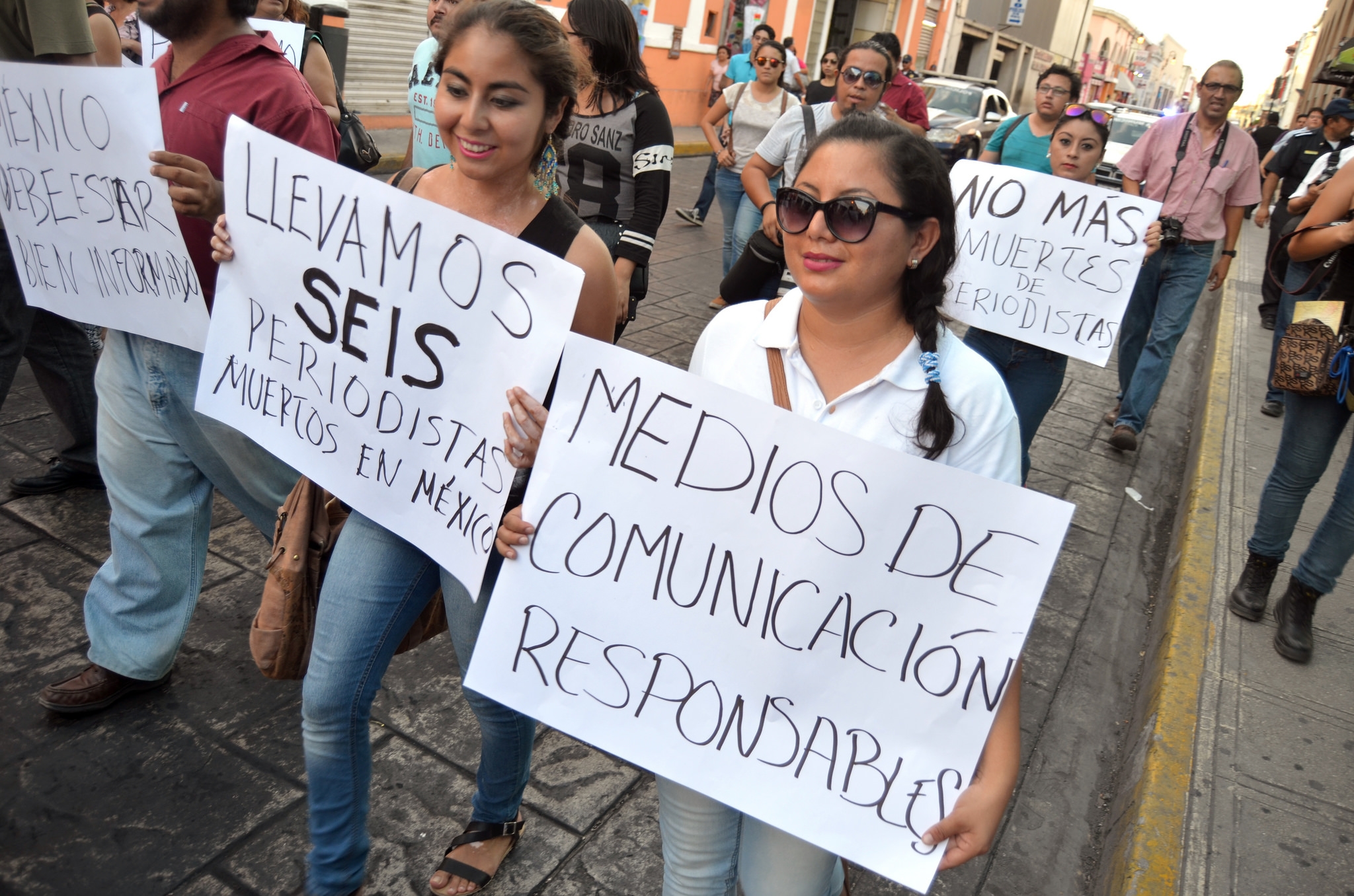 Periodistas marchan en Mérida