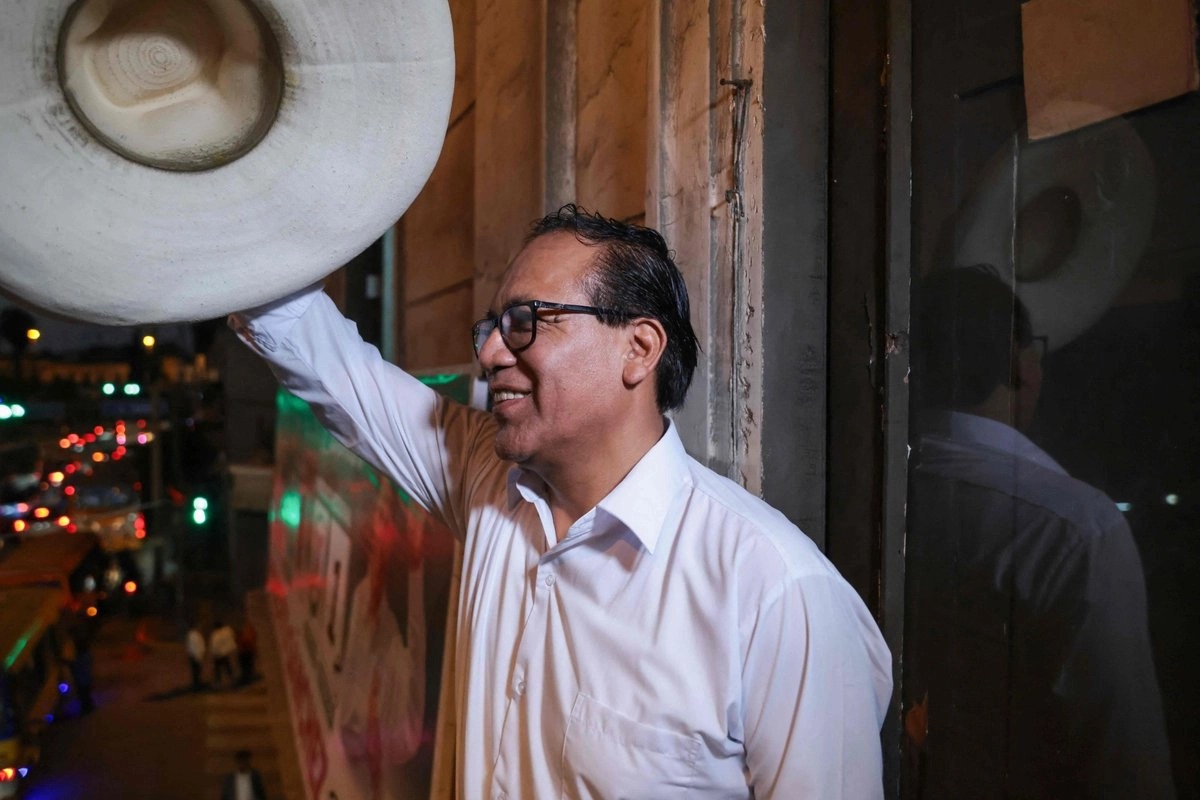 Perú: candidato de la izquierda se perfila a la segunda vuelta electoral contra Keiko Fujimori