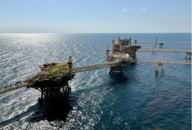 Decisión ''soberana'', suspender petróleo a Cuba