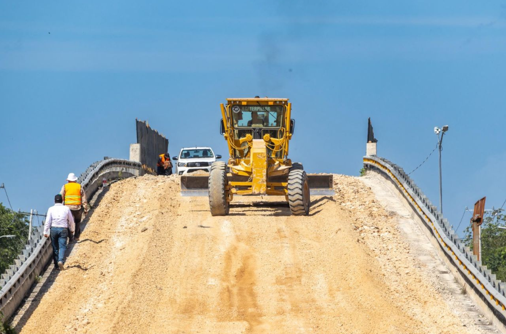 Inicia obra de repavimentación del puente de Flor de Ciruelo en Playa del Carmen