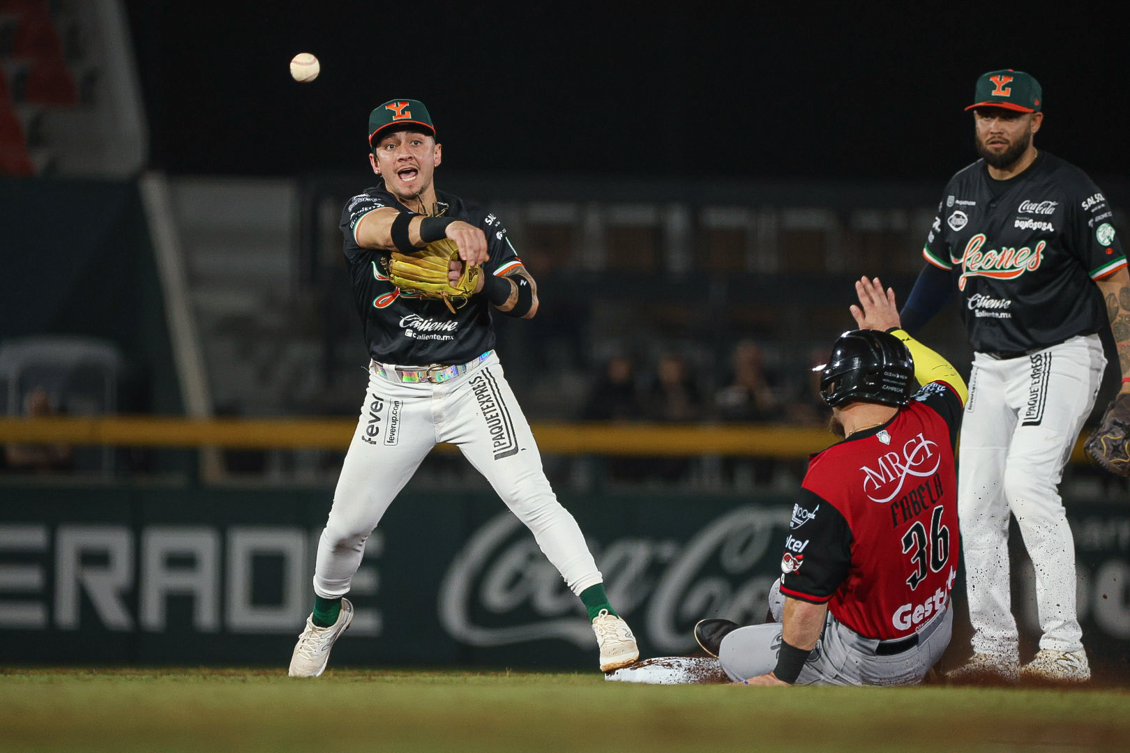Los Piratas se quedan con la serie en el Kukulcán, pese a gran actuación de Brennan