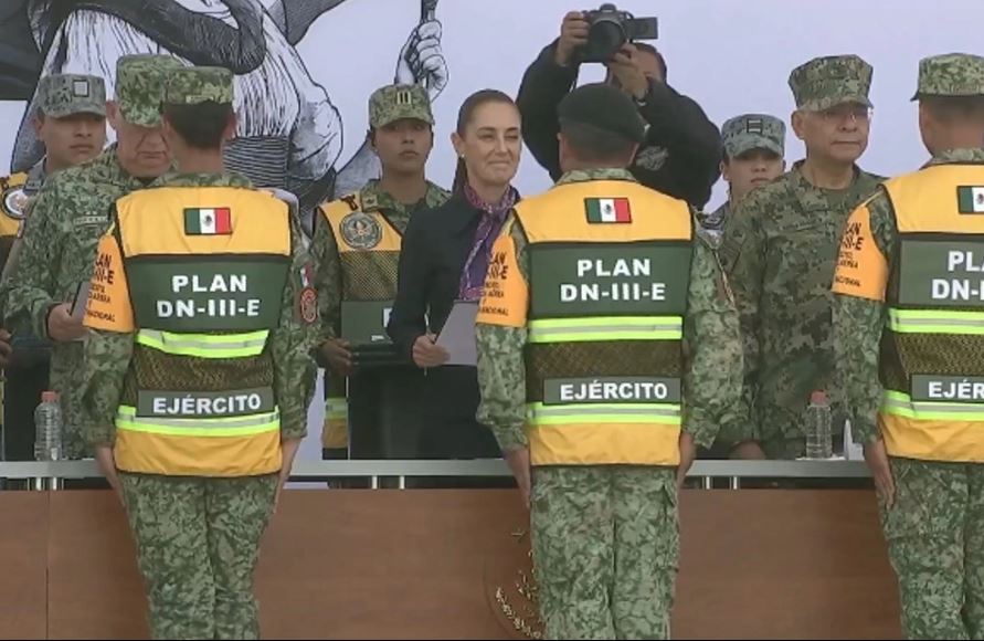Sheinbaum conmemora 60 años del Plan DN-III-E y reconoce labor de las fuerzas armadas