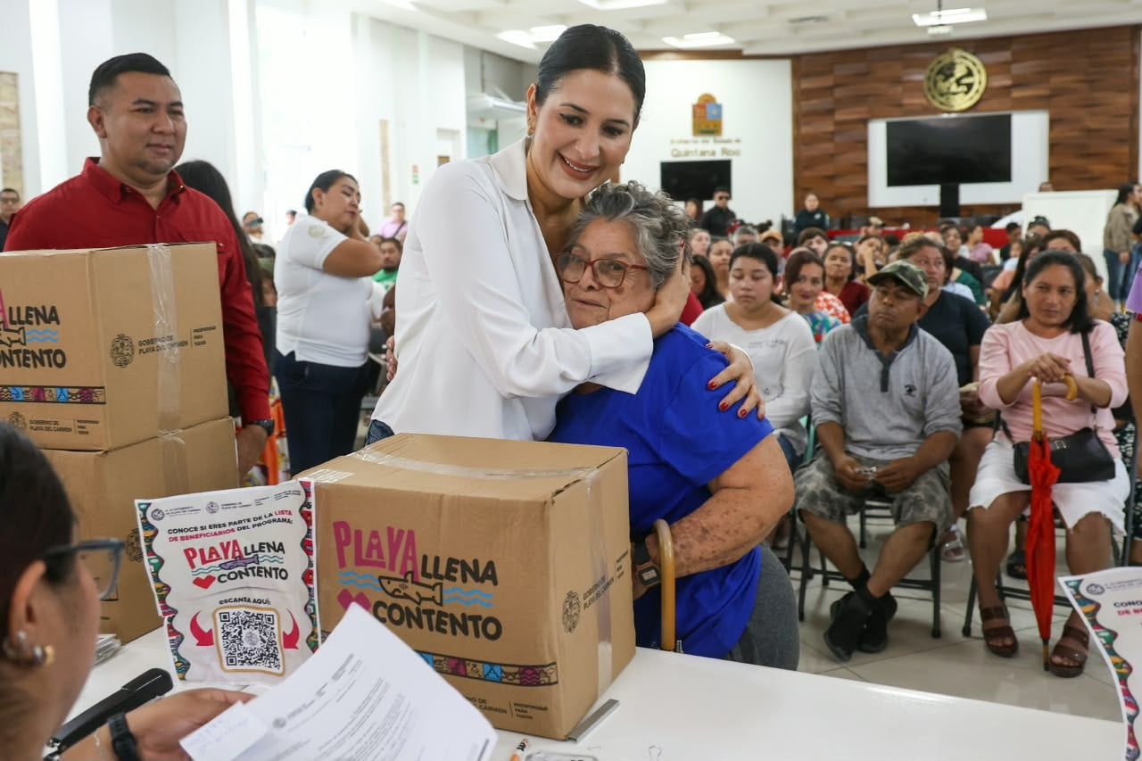 ''Playa llena, corazón contento'' beneficia a más de 36 mil familias en Playa del Carmen
