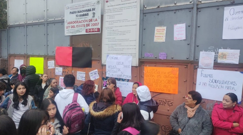 Padres de familia protestan en Zacatecas por omisión ante caso de pornografía infantil con IA en una secundaria