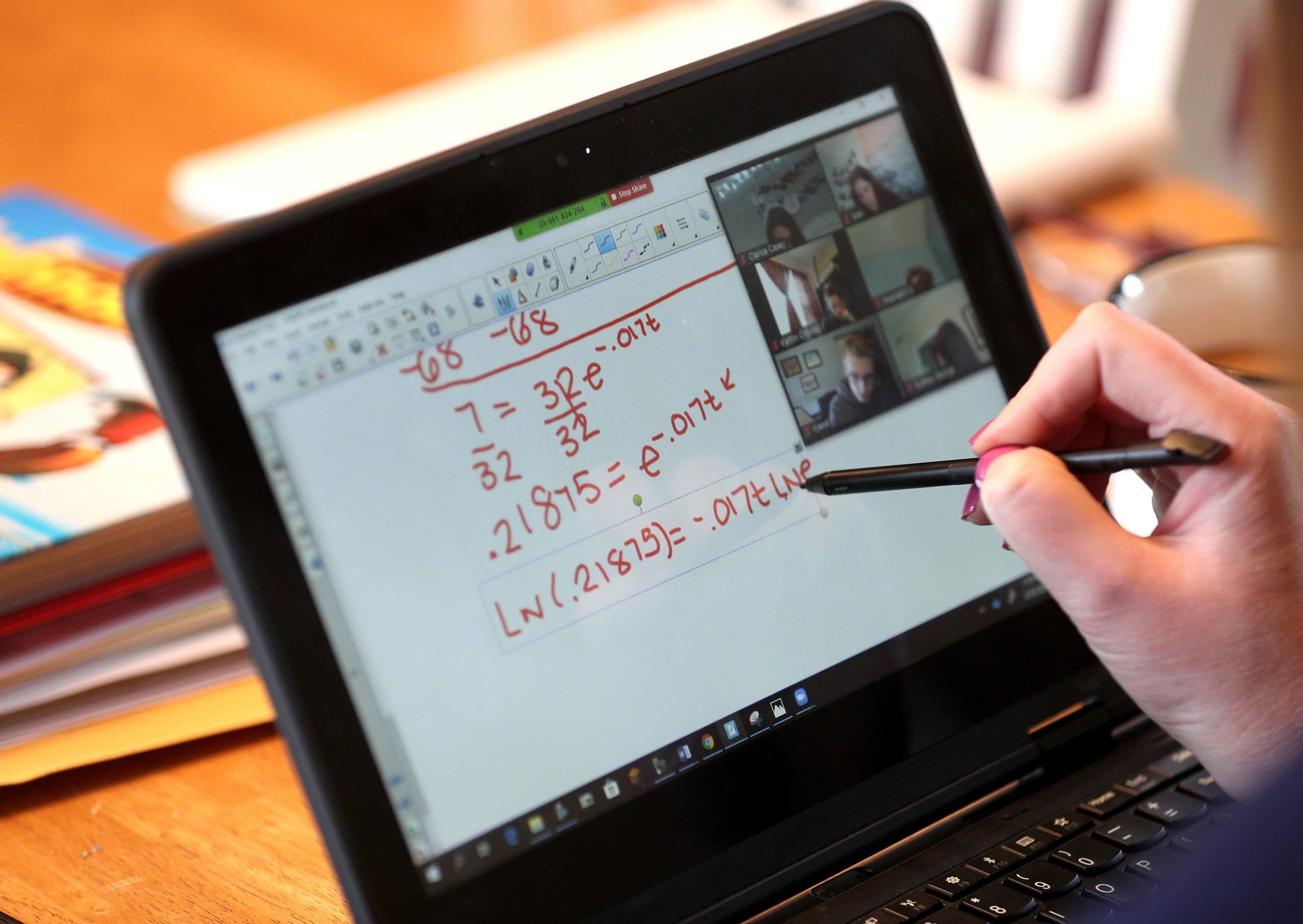 En Yucatán, 40 por ciento de docentes no tienen acceso a internet