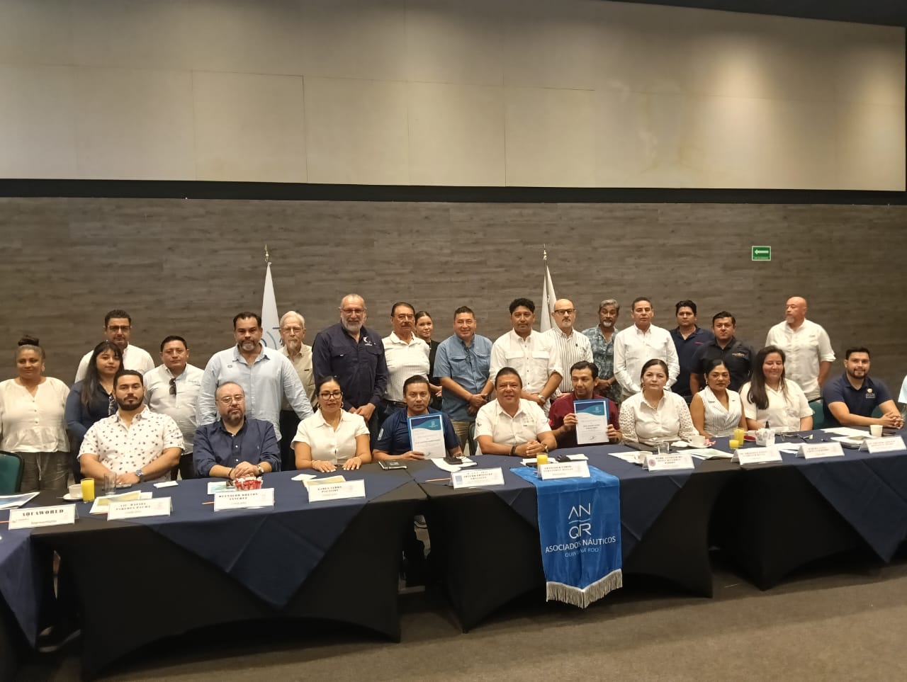 Protección Civil de Cancún afina protocolos en caso de huracán con diversos sectores 