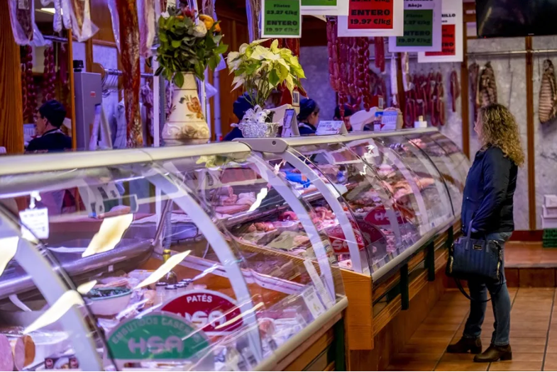 El consumo elevado de proteínas no es saludable: Esto concluye una revisión científica