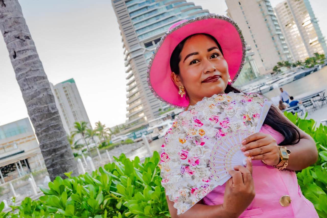 Luna AC entrega prótesis gratuitas a sobrevivientes del cáncer de mama en QRoo