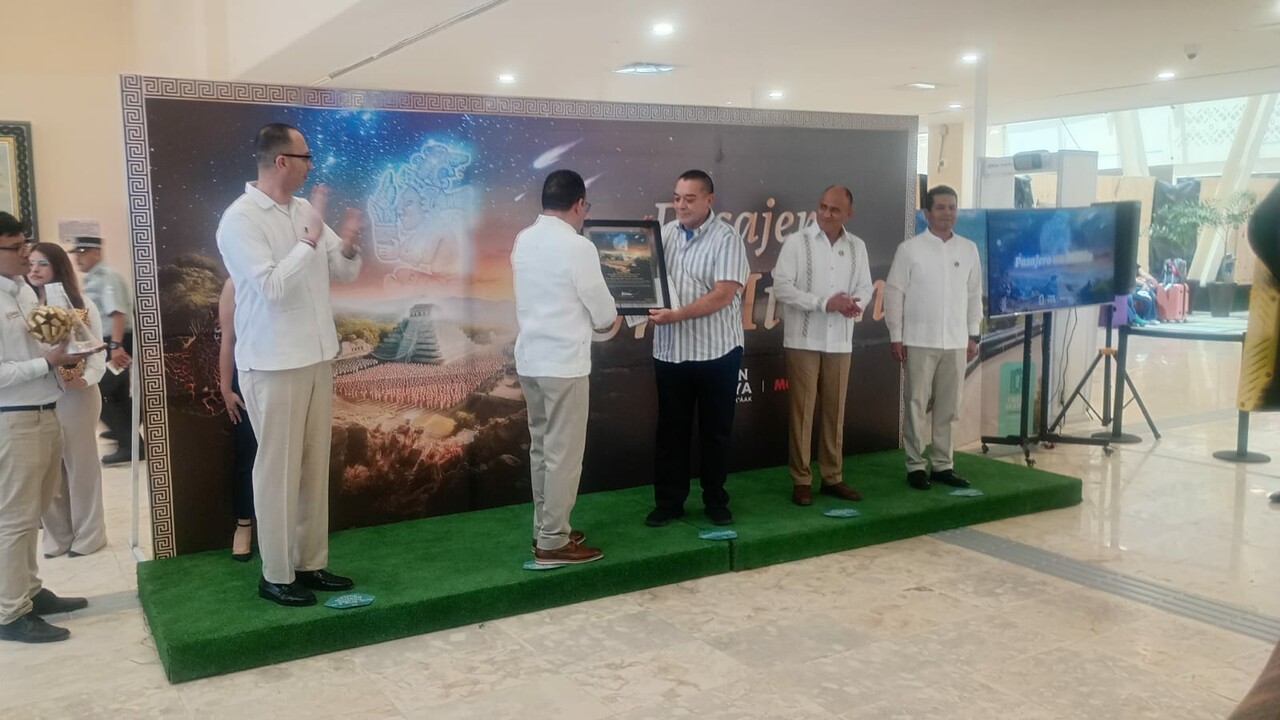 Tren Maya premia al pasajero un millón en la estación Mérida-Teya