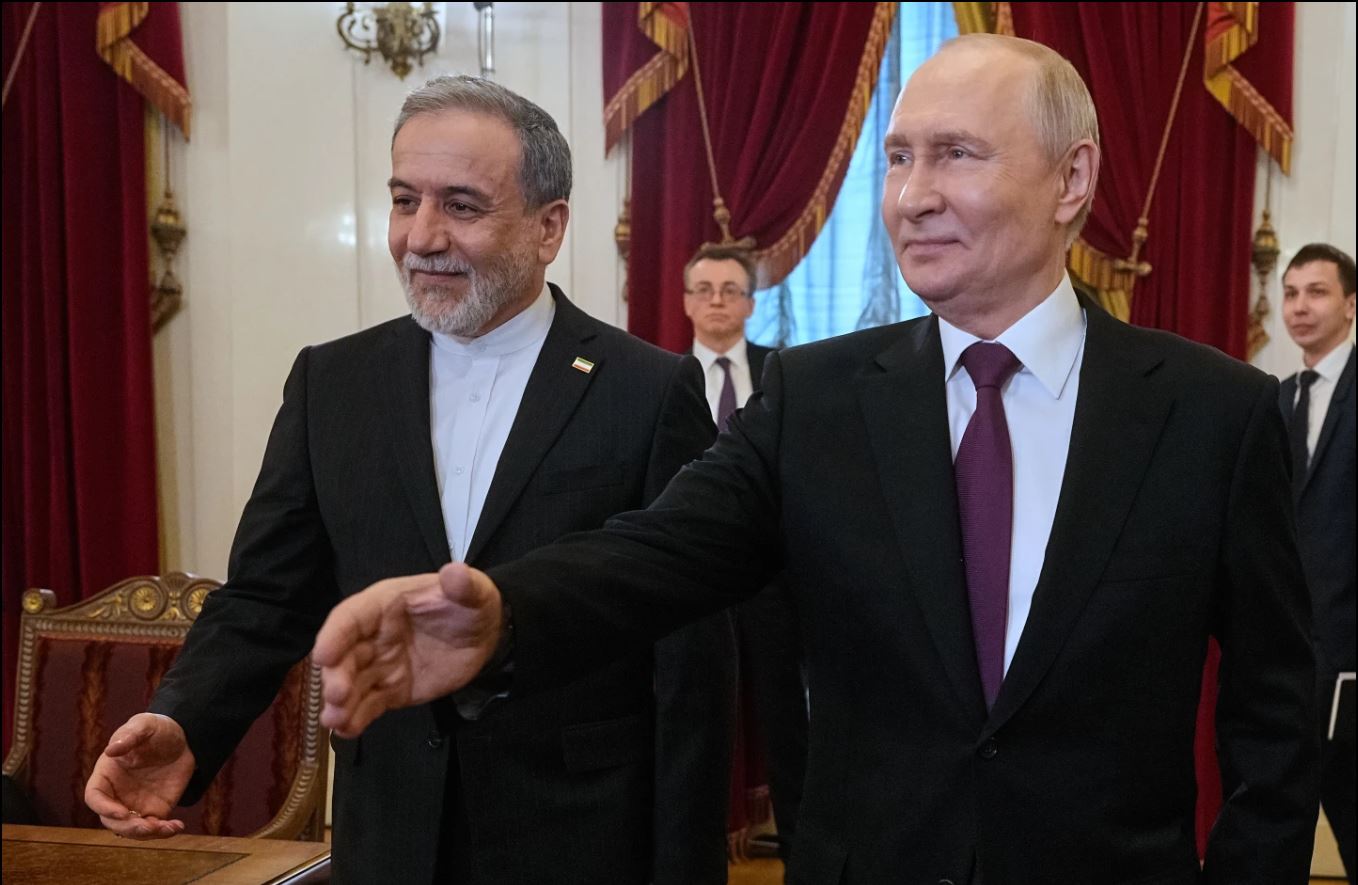 Irán propone abrir Ormuz a cambio del fin del bloqueo de EU