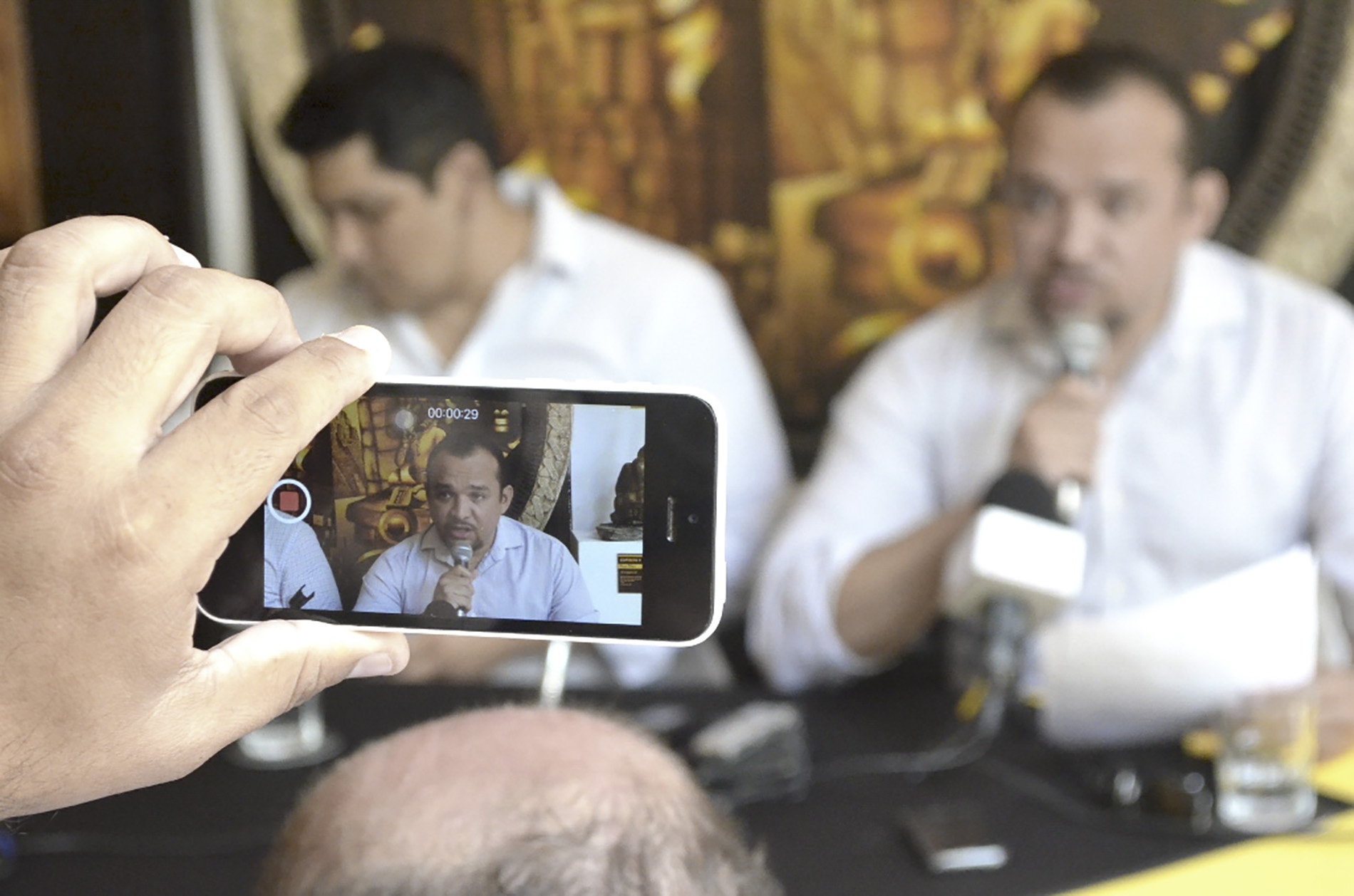 Agrupación de choferes promoverá referéndum