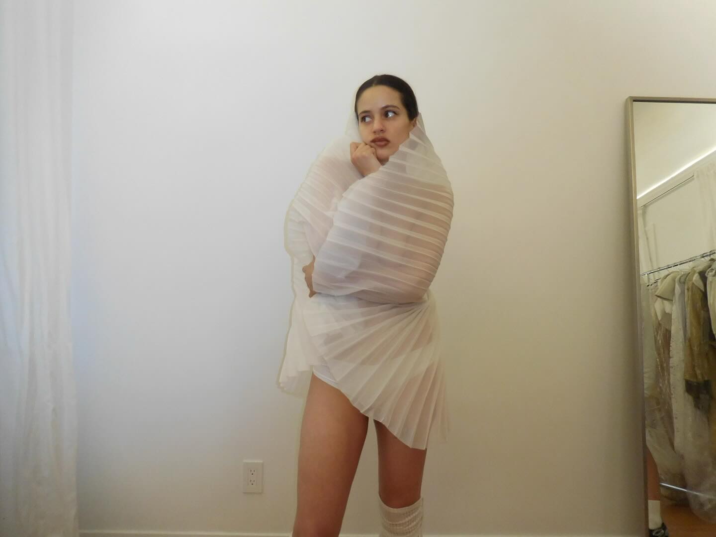 Ku chíikbesik Rosalía u yóol ichil u túumben meyaj: Lux