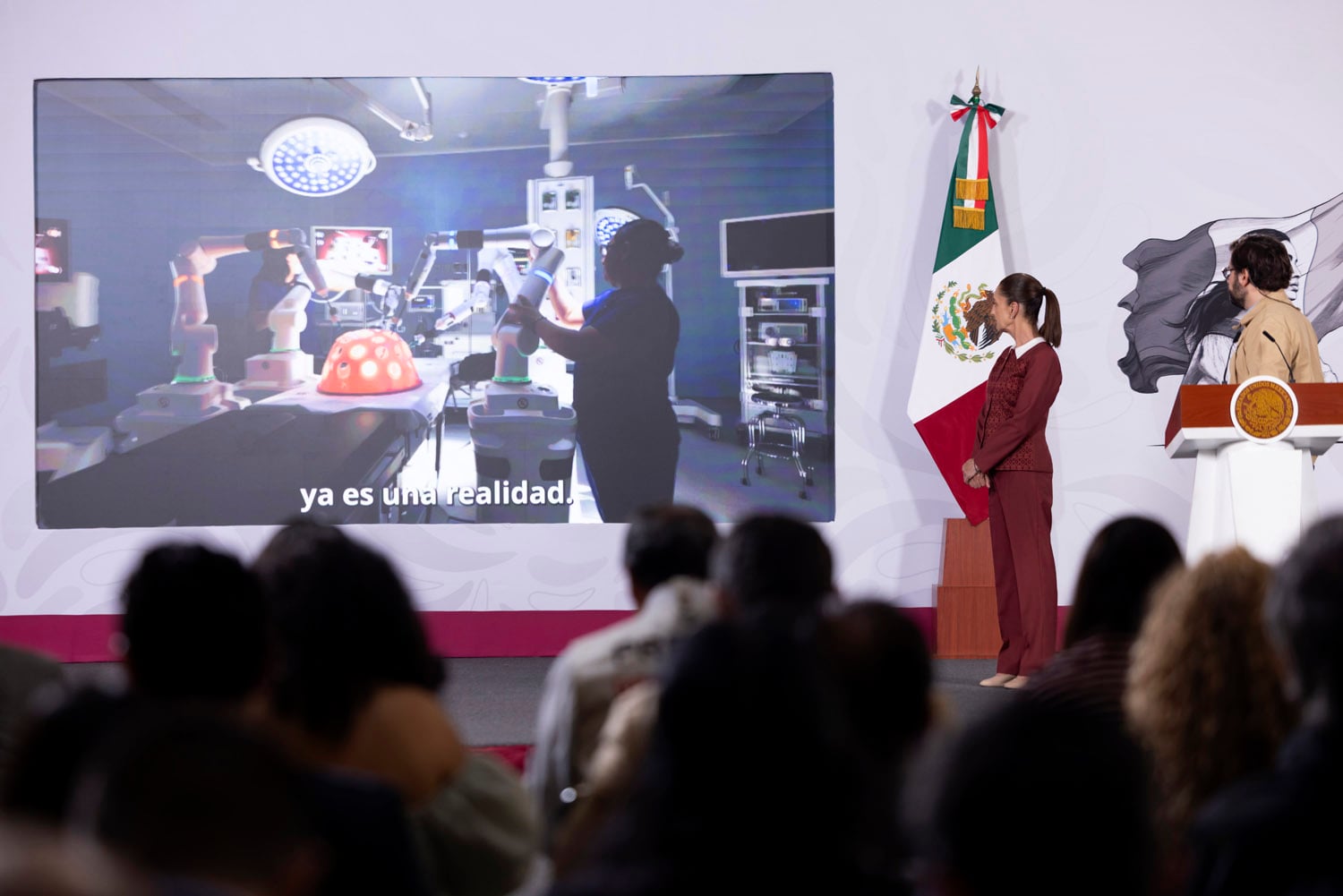 México innova y transforma la atención en el IMSS, ISSSTE e IMSS Bienestar con equipos modernos: Sheinbaum