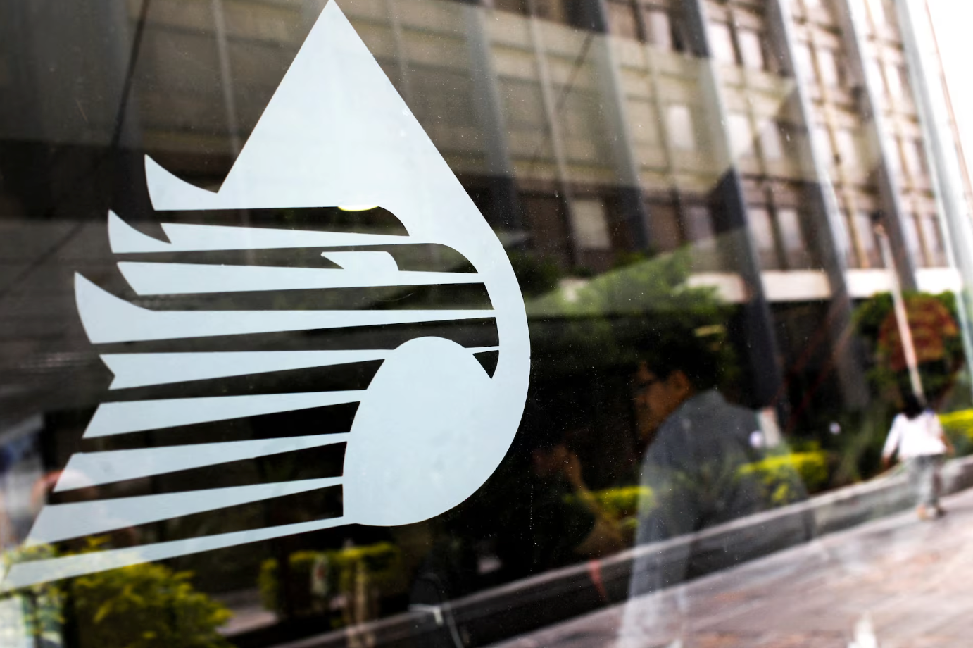 En el olvido, la lucha para que Pemex pague deudas a proveedores en Carmen