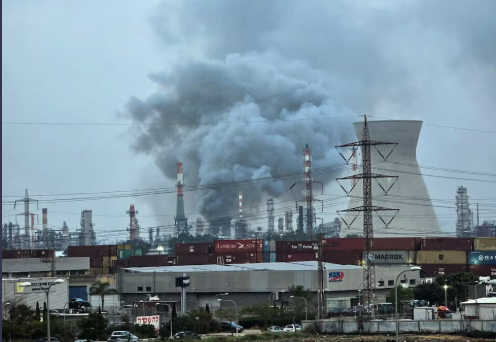 Irán ataca instalaciones de energía en todo el Golfo Pérsico tras bombardeo israelí a yacimiento de gas