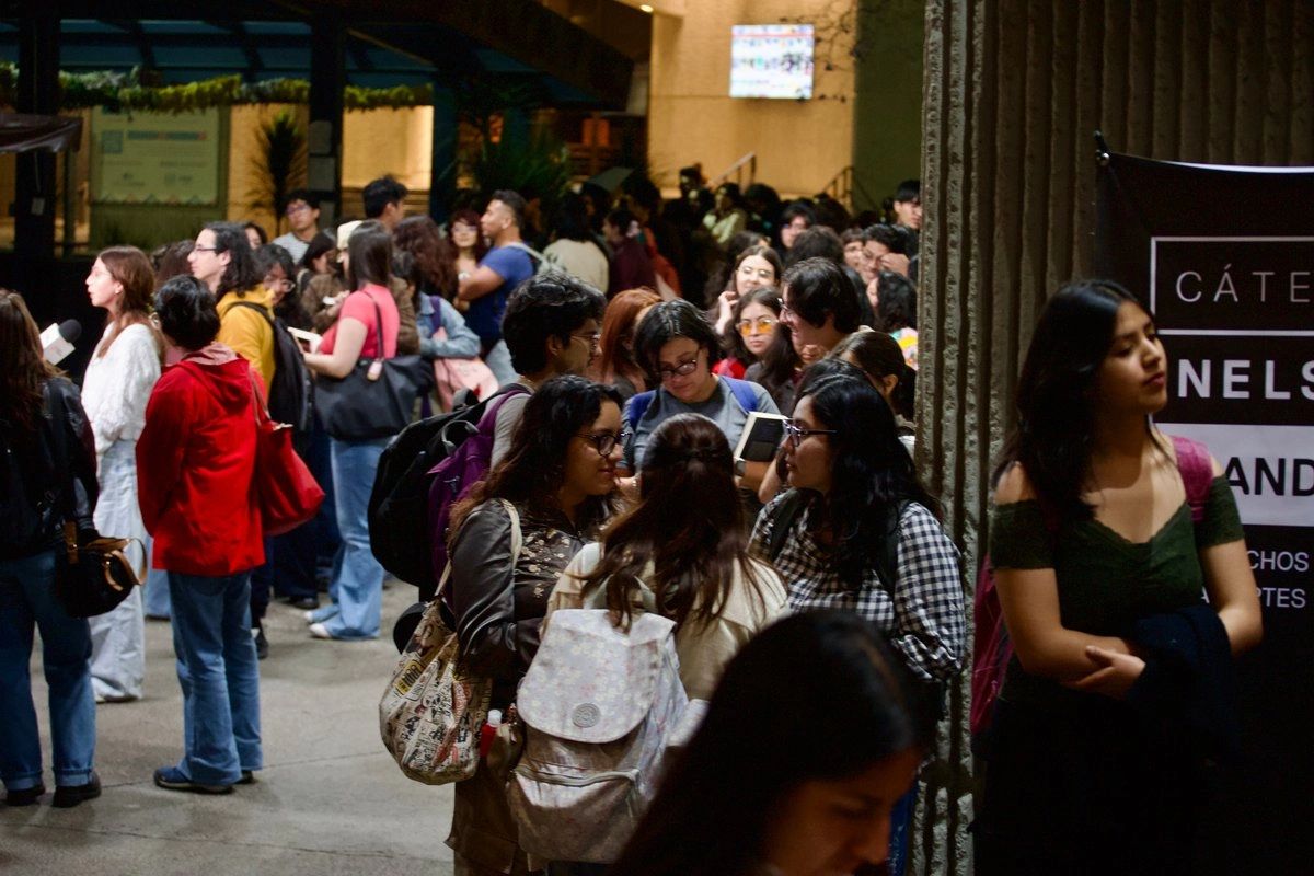 Ni legalidad ni justicia me amparaban, sólo el lenguaje: Cristina Rivera Garza durante conferencia