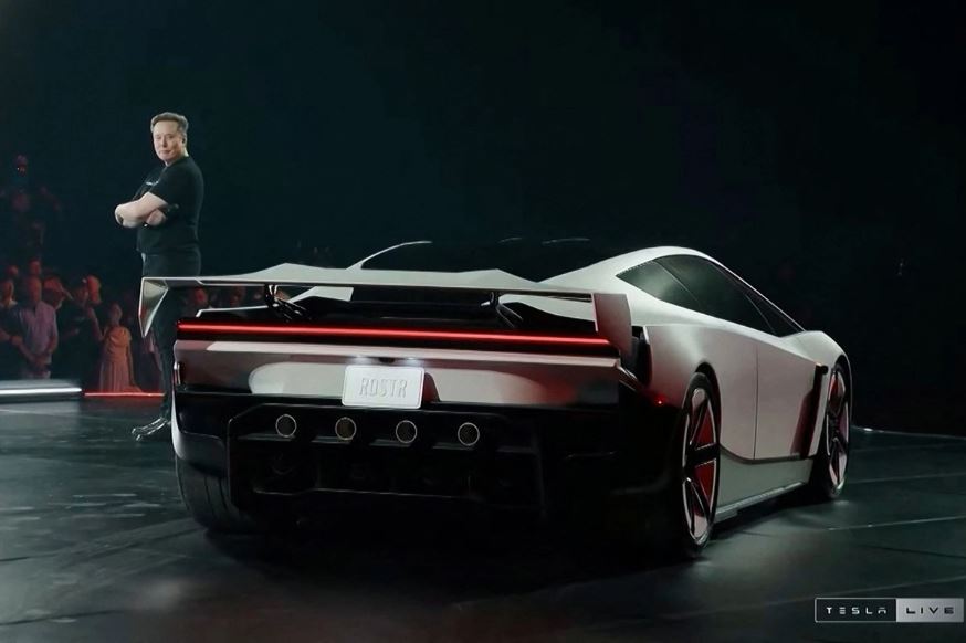 Elon Musk presenta el Roadster, el auto ''volador'' de Tesla