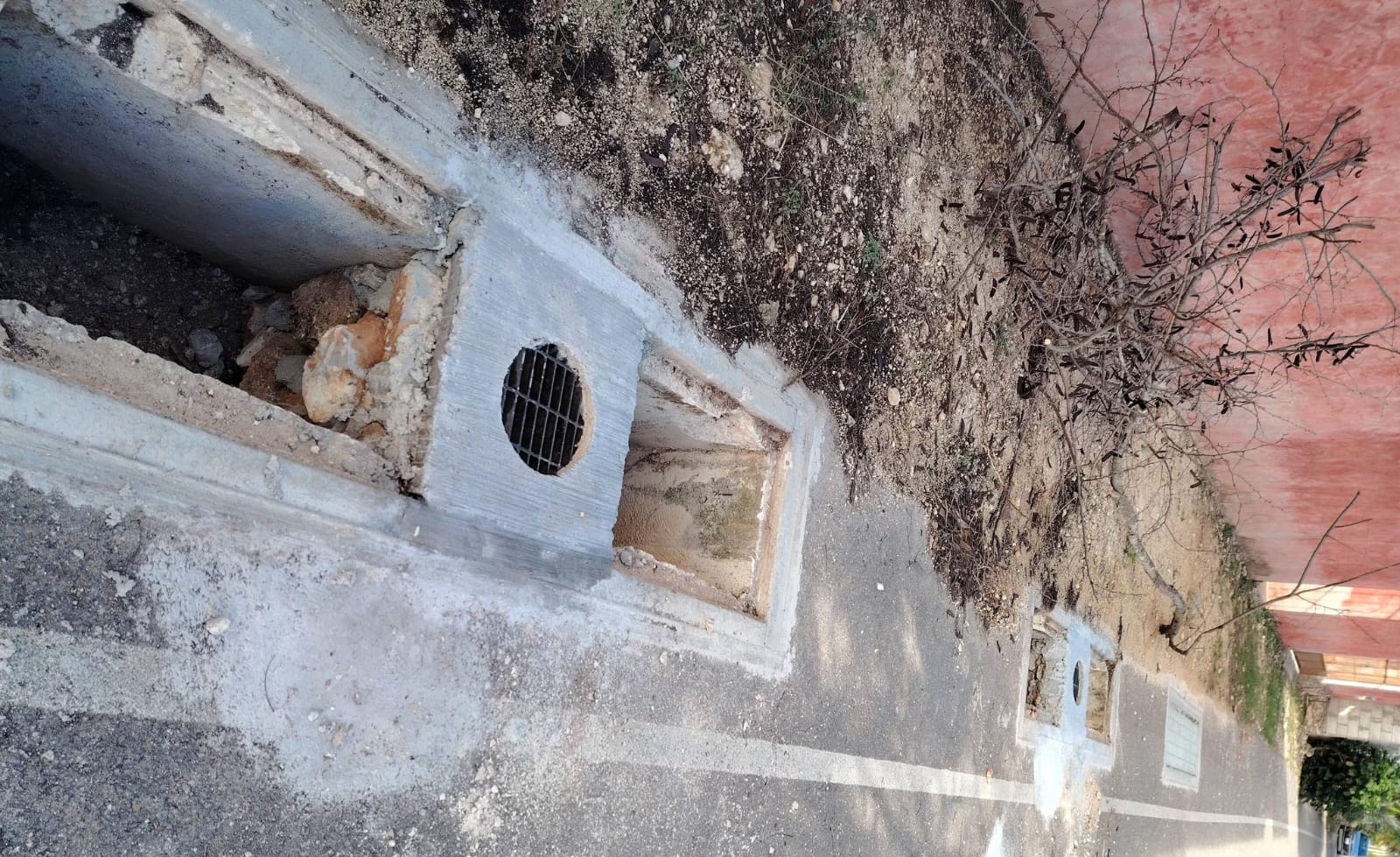Ayuntamiento de Mérida denuncia robo de rejillas y cableado de infraestructura urbana