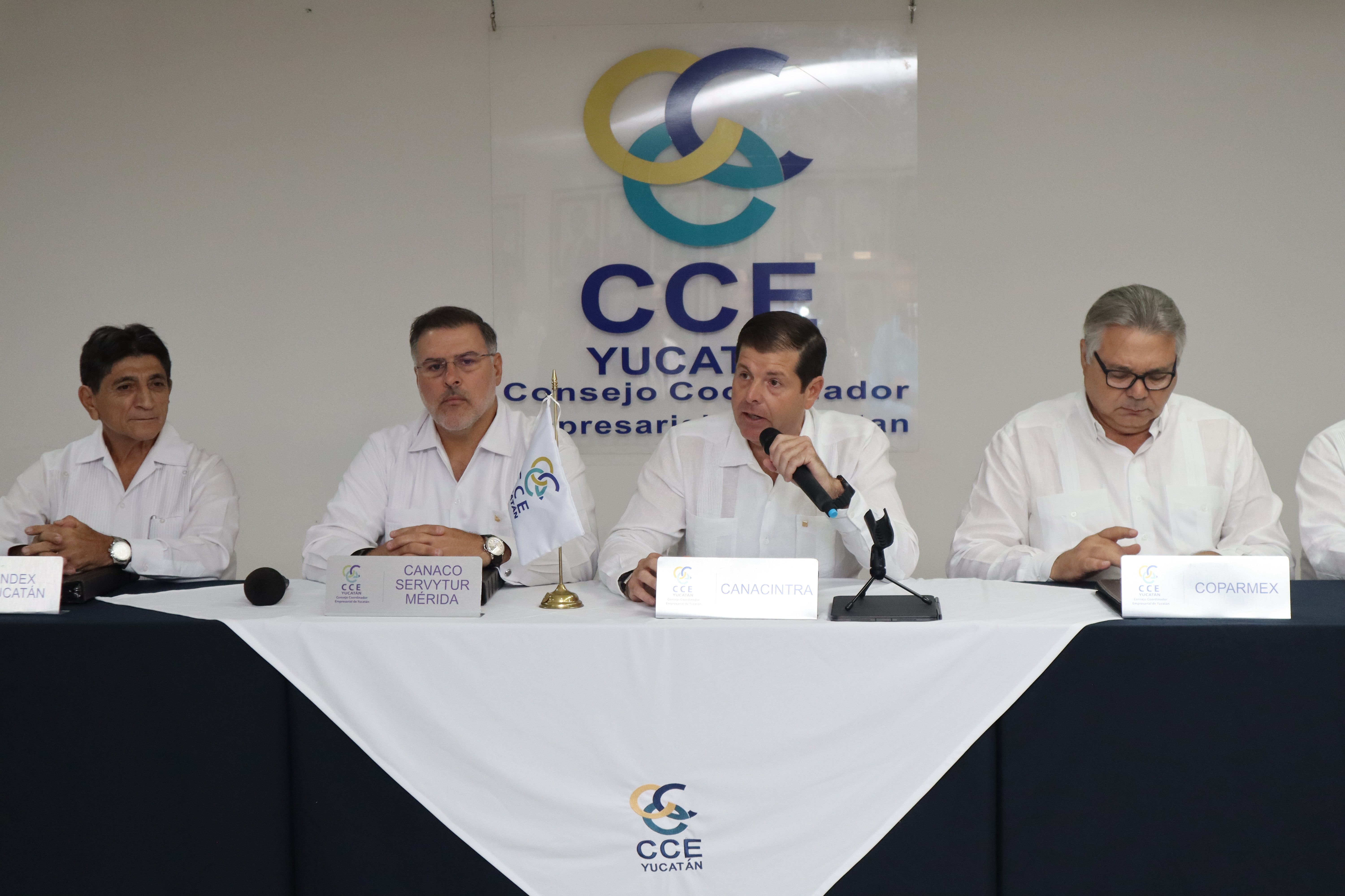 Esteban Roche asume presidencia del Consejo Coordinador Empresarial de Yucatán