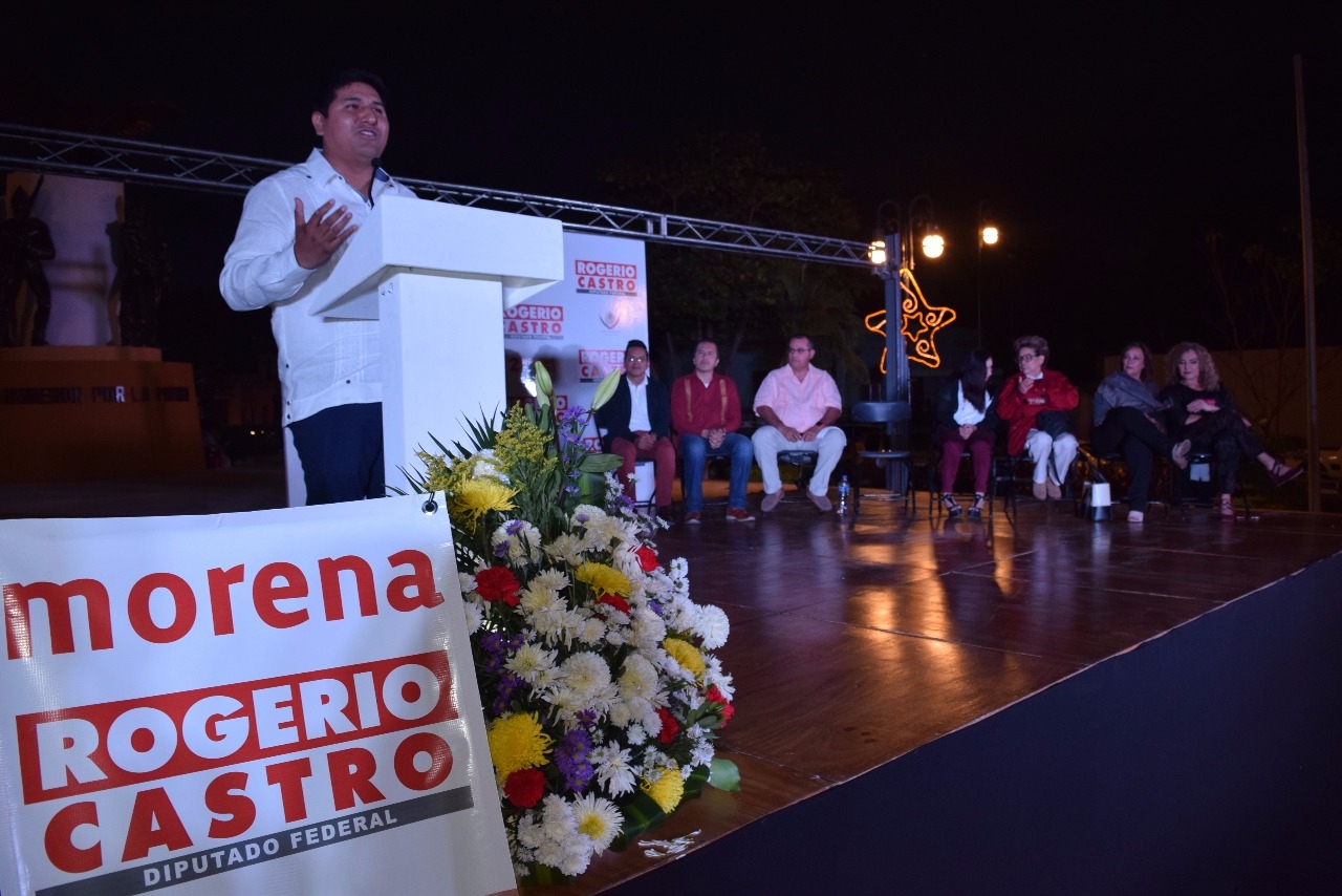 Rogerio Castro irá por Morena para gobernador de Yucatán