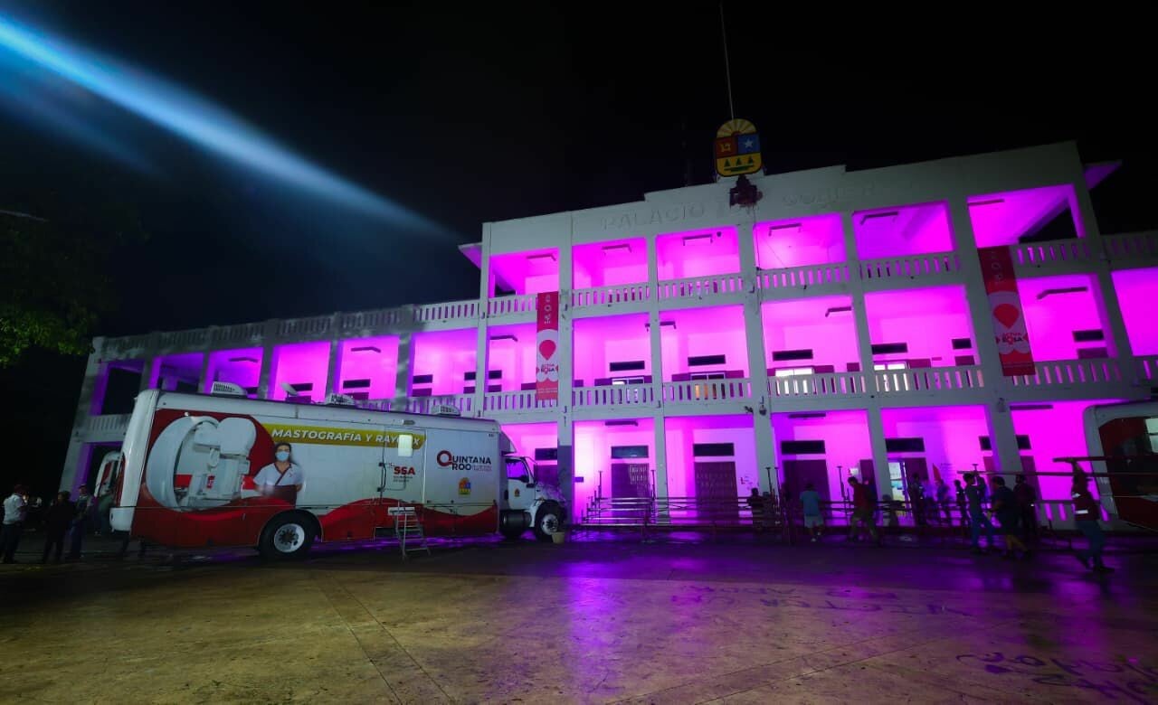 Presentan la campaña Actúa en rosa, para fomentar la prevención del cáncer de mama en QRoo