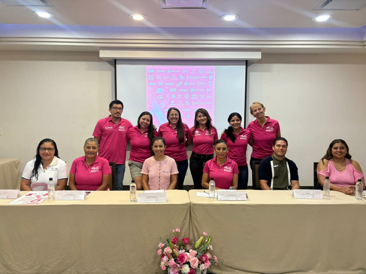 Invitan el evento Nado y Rodada Rosa 2025 en Playa del Carmen: Conoce los detalles