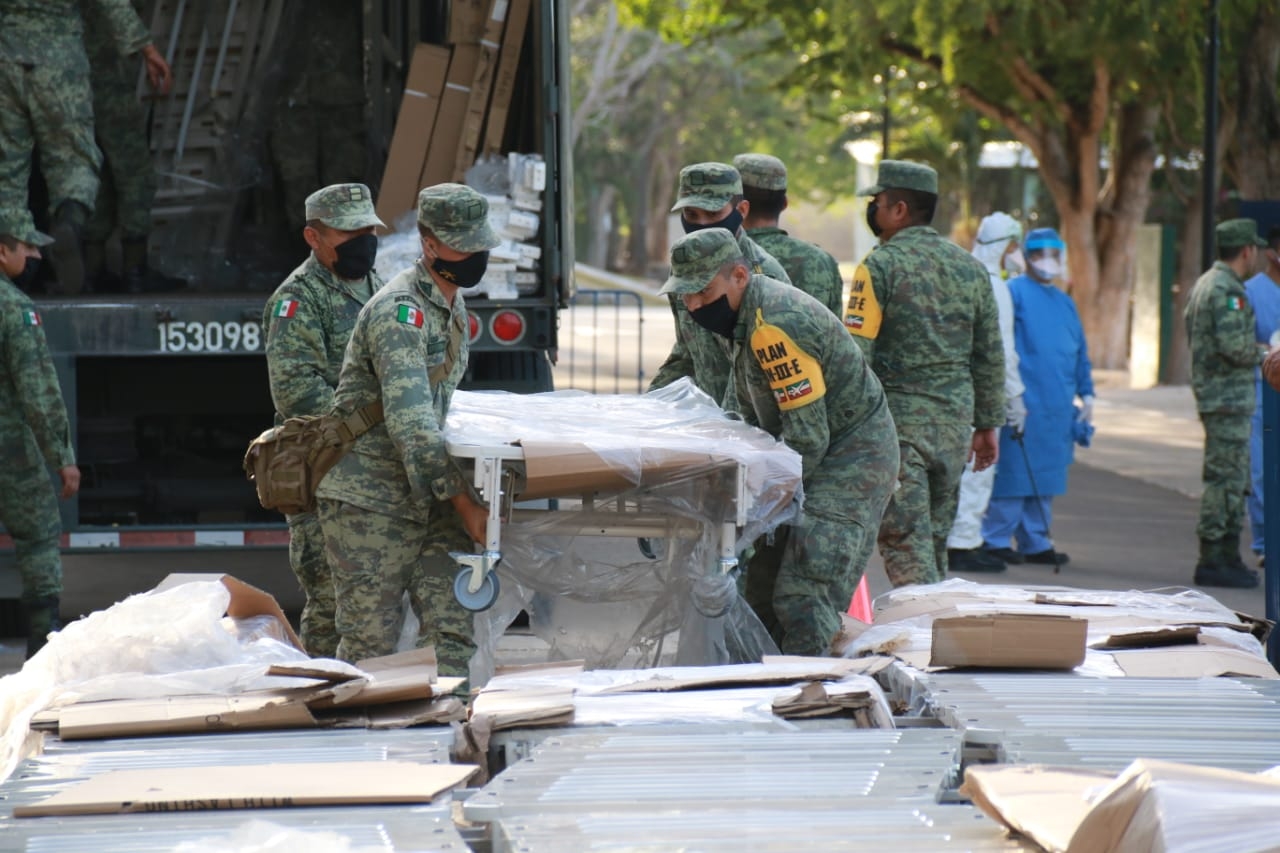 Distribuyen Ejército y Fuerza Aérea Mexicanos insumos médicos en la Península de Yucatán