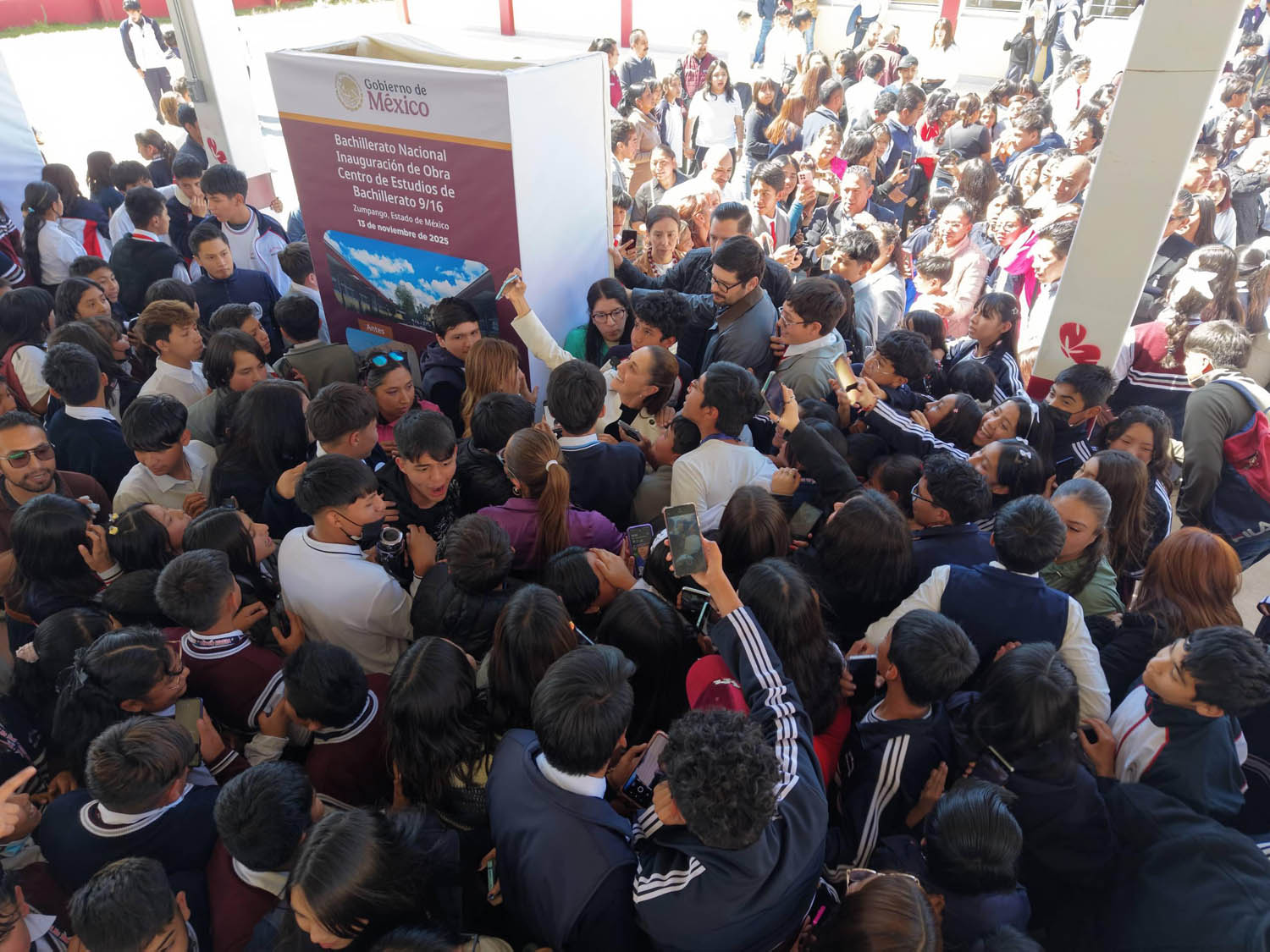 ¿Es suficiente la seguridad de la Presidenta? 