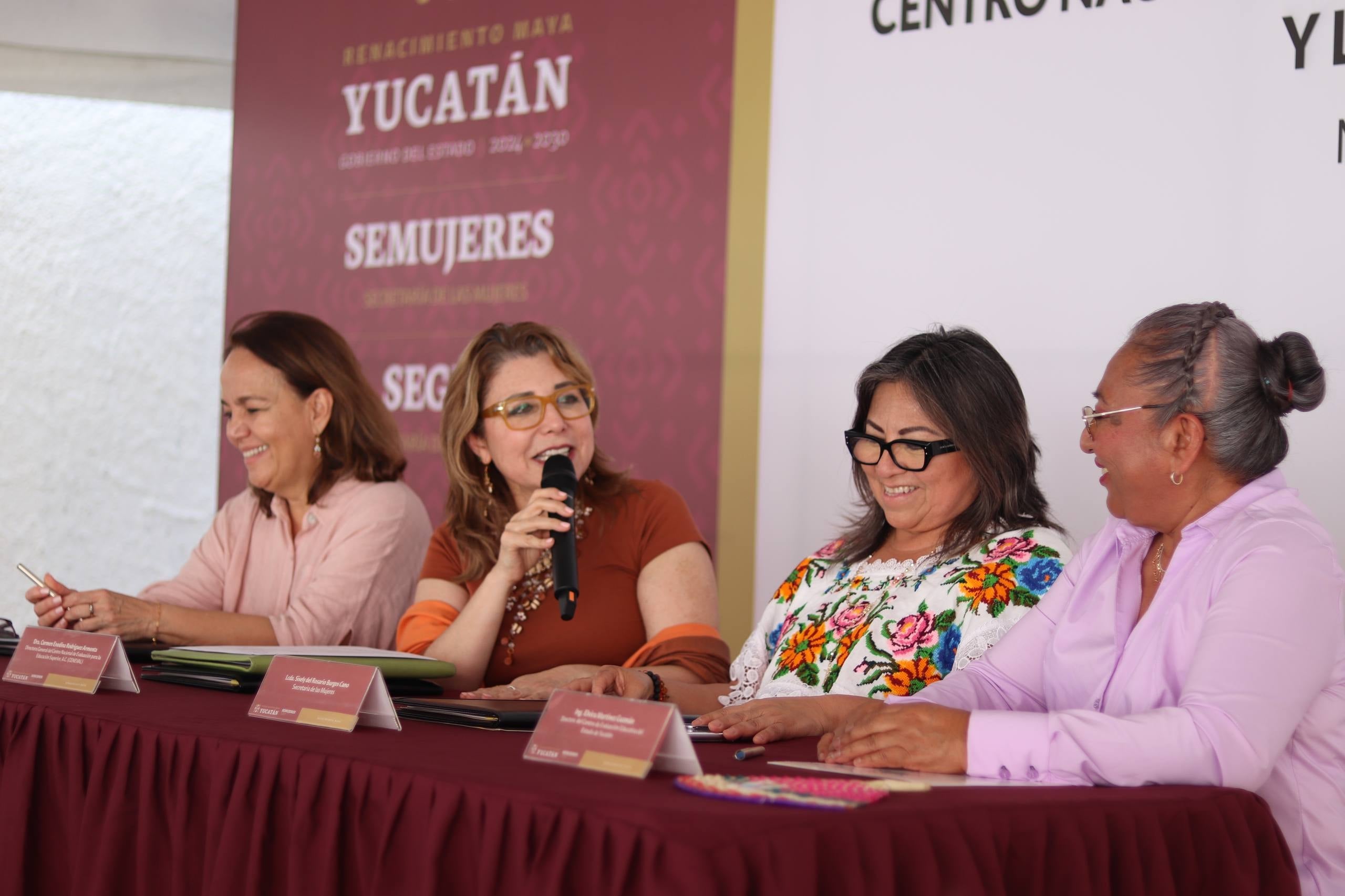 Suman esfuerzos para apoyar a mujeres a concluir el bachillerato en Yucatán