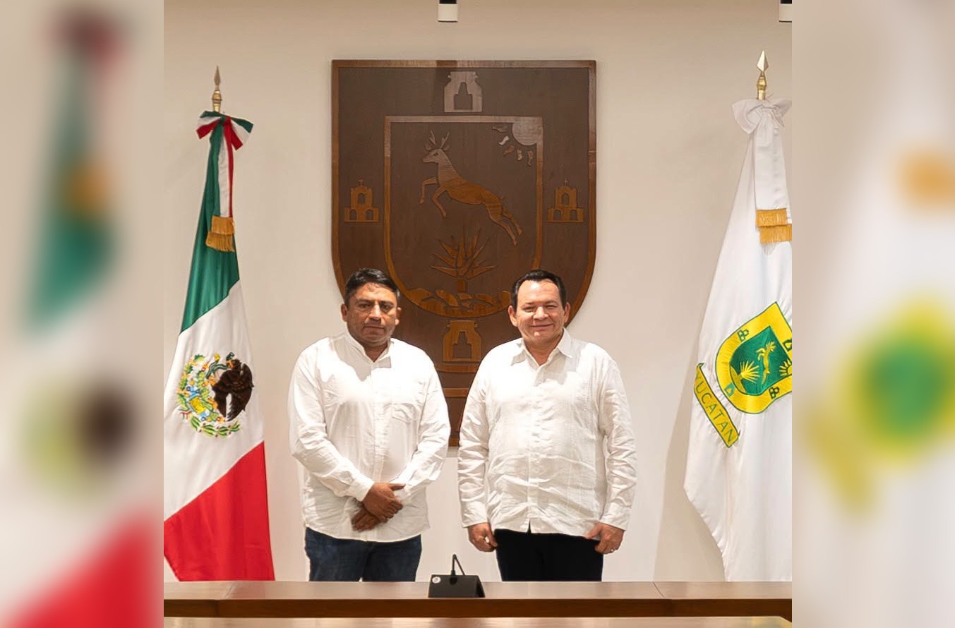 Joaquín Díaz Mena nombra a Pastor Contreras como nuevo titular de la Sepasy 