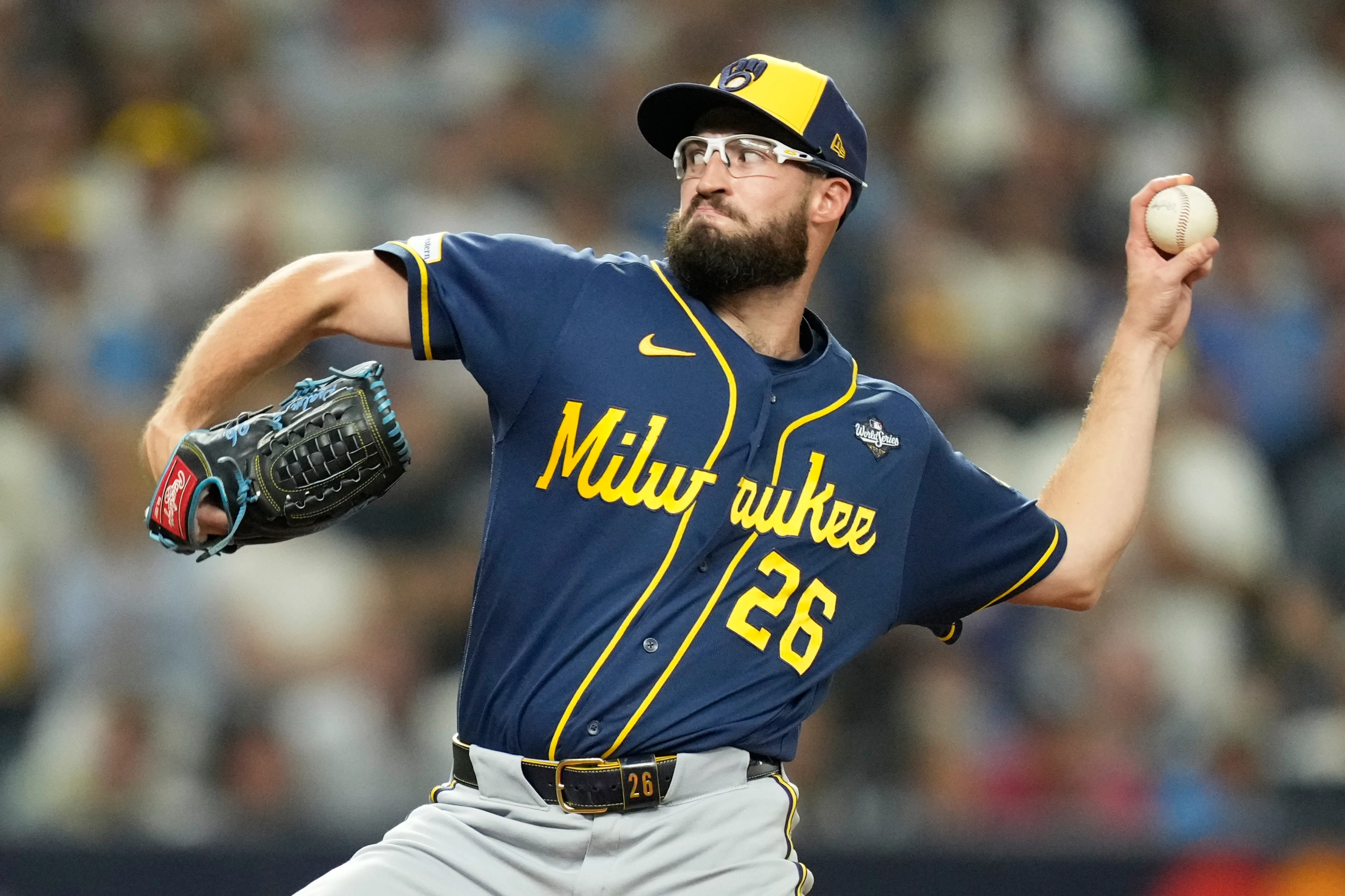 Aaron Ashby impone récord, pero el bulpén de Milwaukee finalmente falla