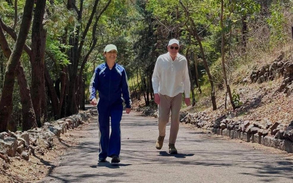 Claudia Sheinbaum disfruta de la naturaleza junto a Jesús María Tarriba