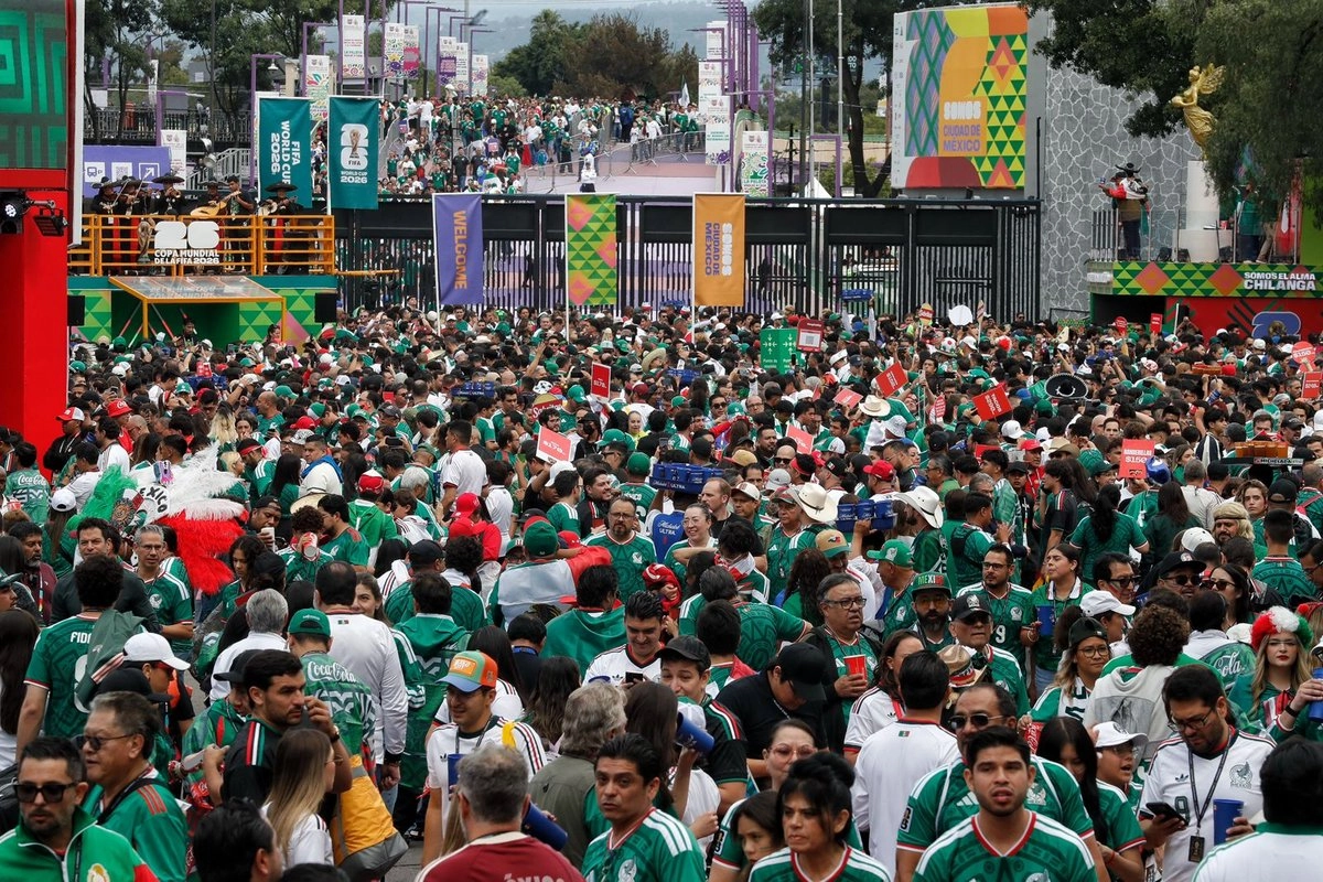 Sin incidentes, ingreso de aficionados al Estadio Ciudad de México para duelo México vs República Checa