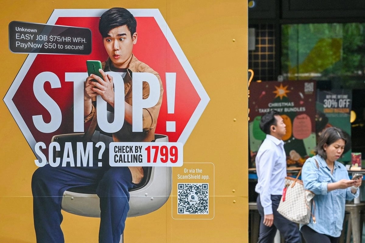 Estafadores en Singapur se exponen a flagelación con hasta 24 azotes