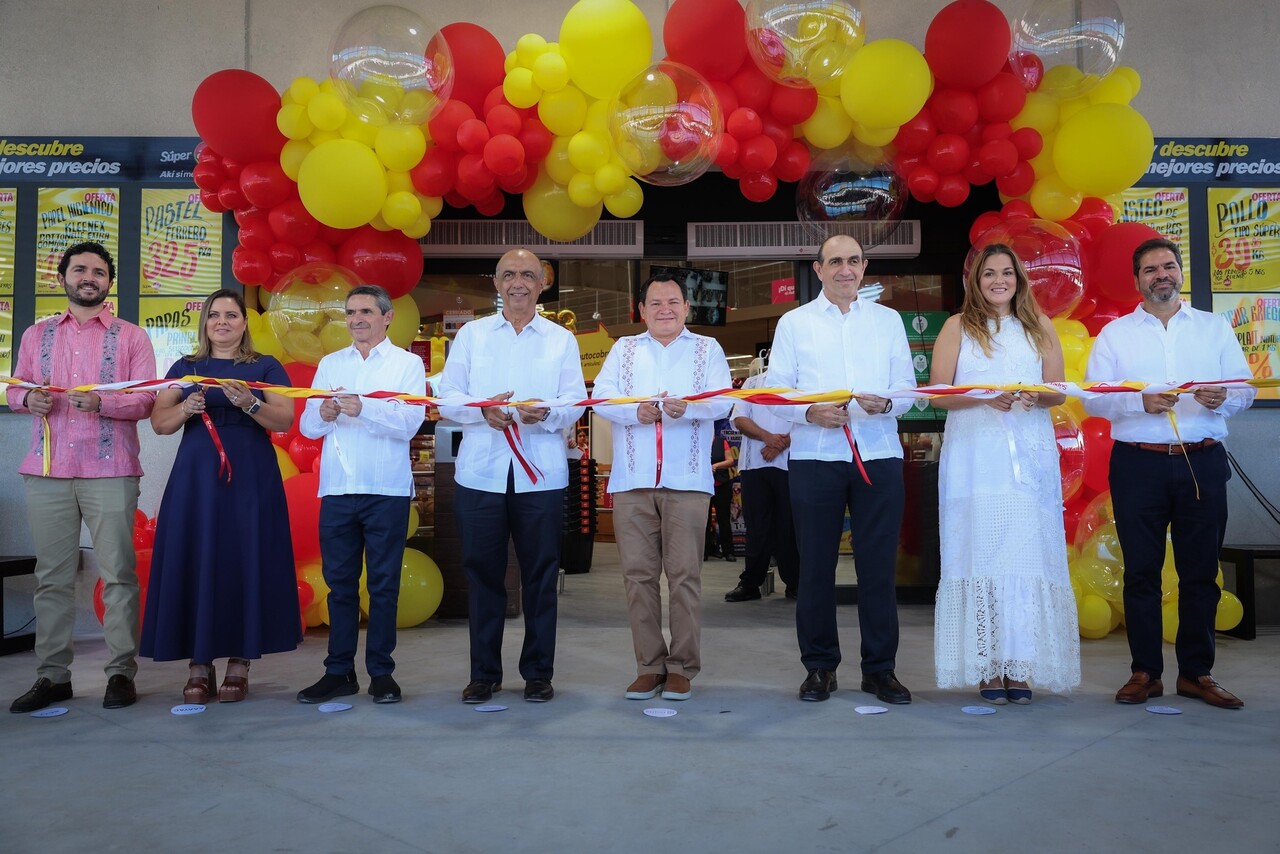 Inauguran sucursal 53 de Súper Akí, ubicada en Temozón Norte, Mérida