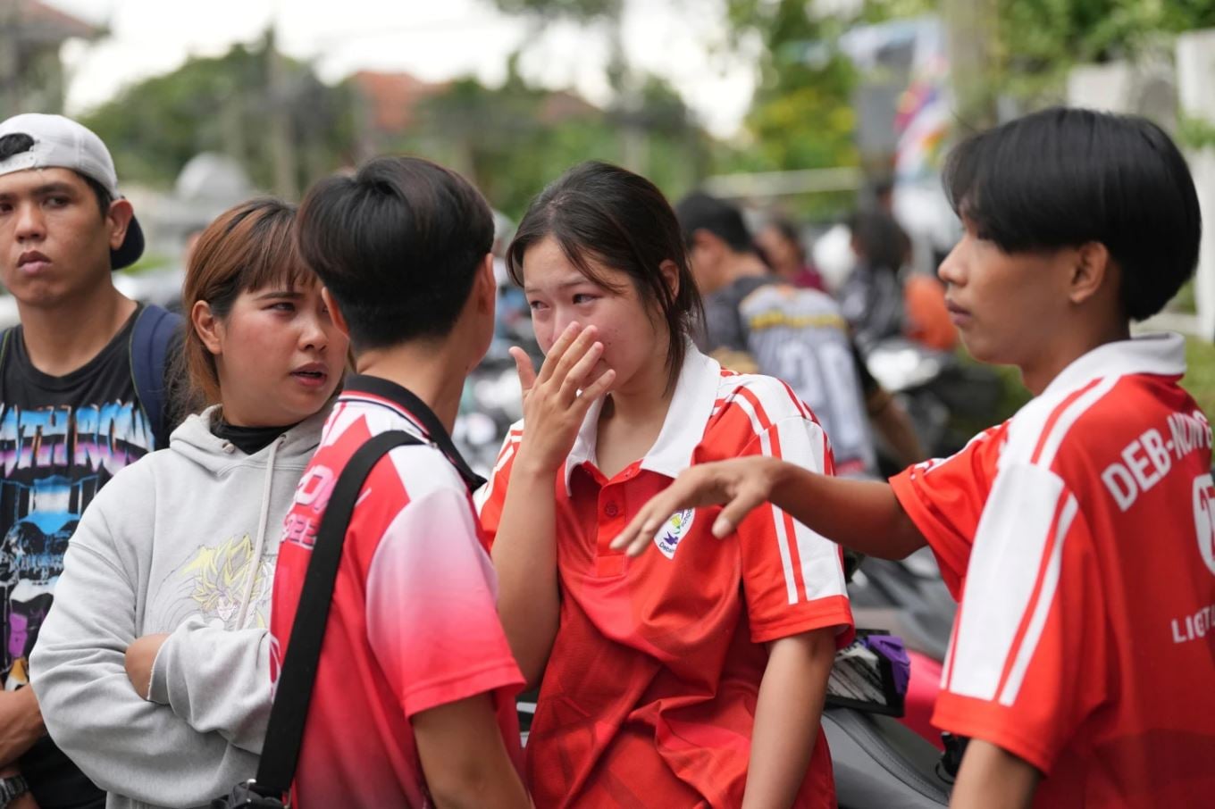 Un adolescente mata a sus abuelos y a cinco profesores en Tailandia